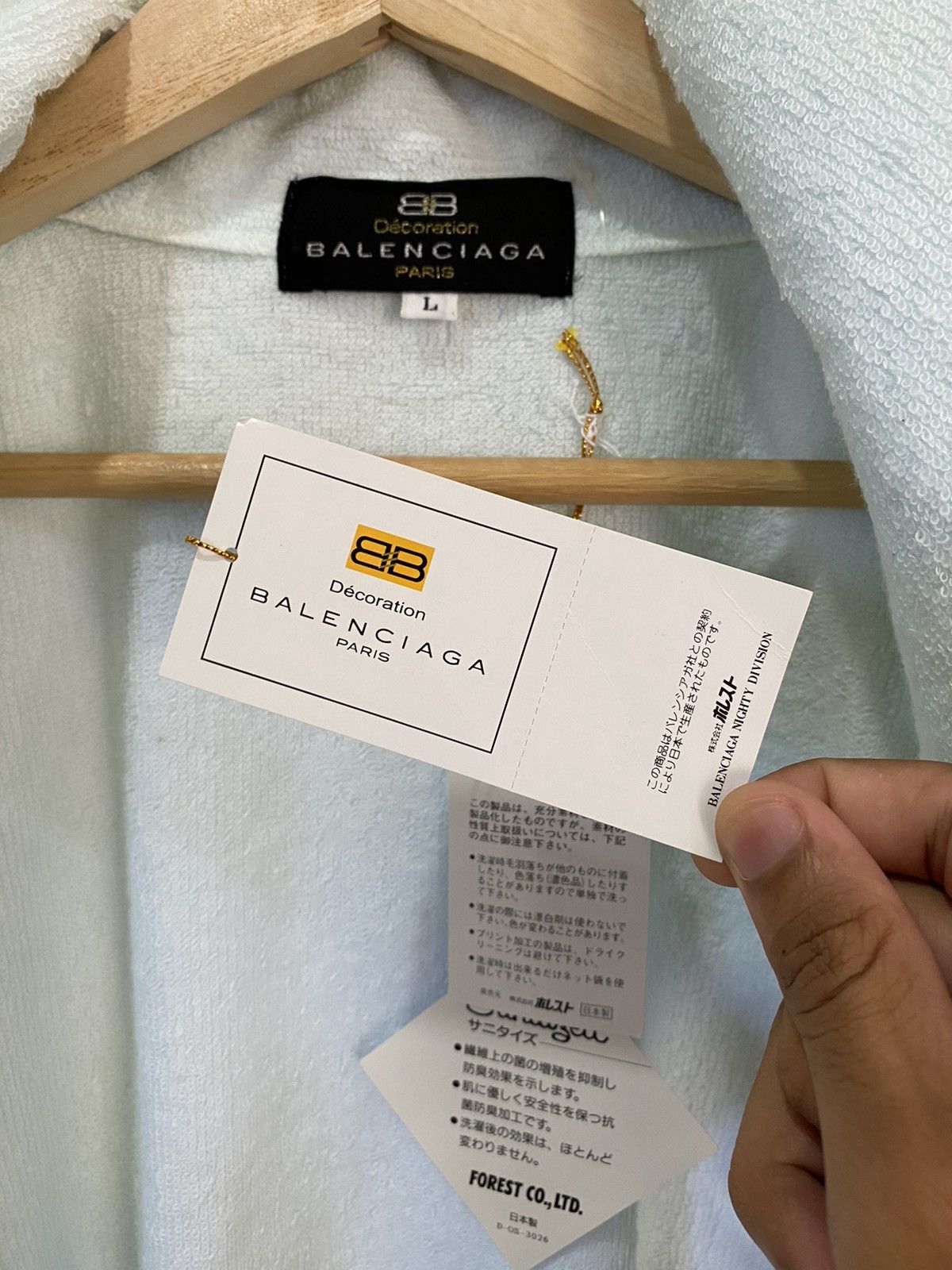 Balenciaga GRAIL🔥NEW BALENCIAGA BATH ROBE LUXURY NEW WITH TAG Size US L / EU 52-54 / 3 - 16 Thumbnail