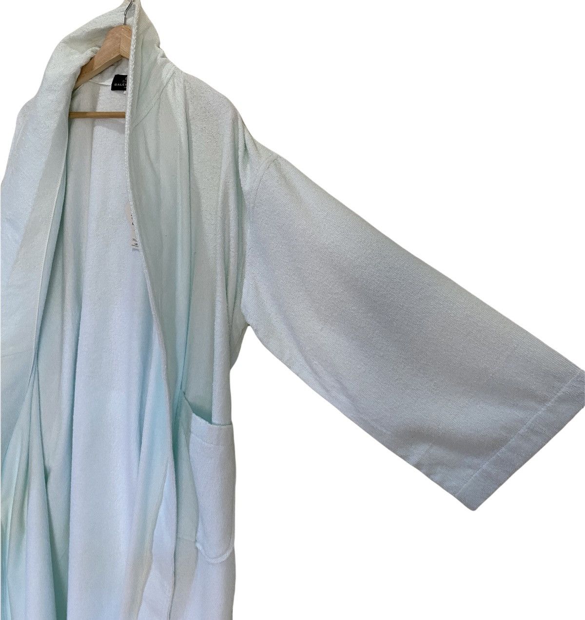Balenciaga GRAIL🔥NEW BALENCIAGA BATH ROBE LUXURY NEW WITH TAG Size US L / EU 52-54 / 3 - 8 Thumbnail