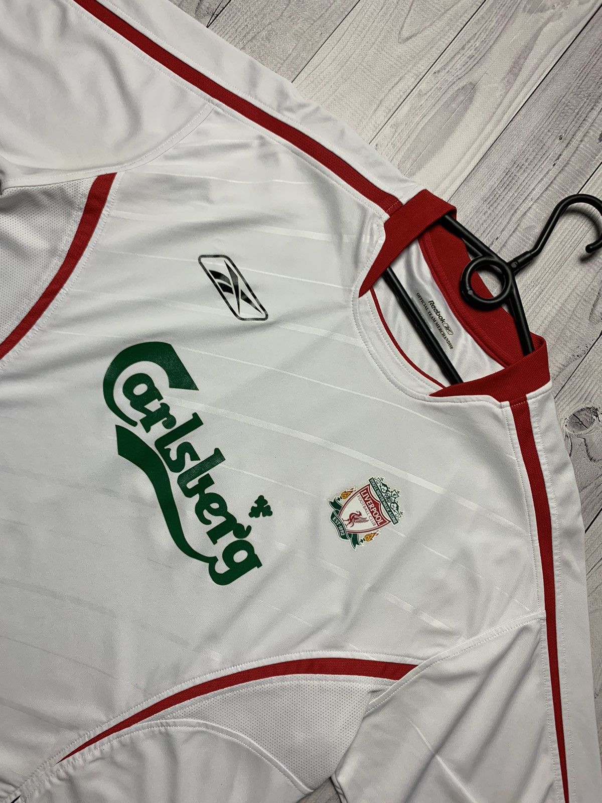 Vintage Vintage Liverpool soccer jersey Reebok size XL away white Size US XL / EU 56 / 4 - 2 Thumbnail