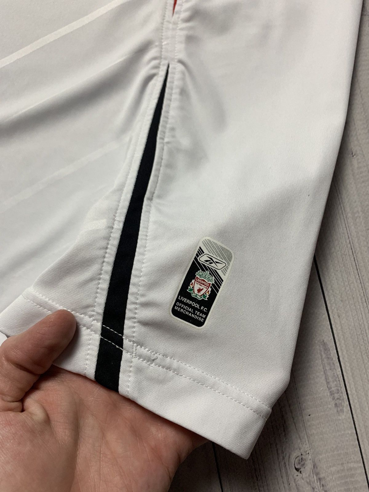 Vintage Vintage Liverpool soccer jersey Reebok size XL away white Size US XL / EU 56 / 4 - 3 Thumbnail