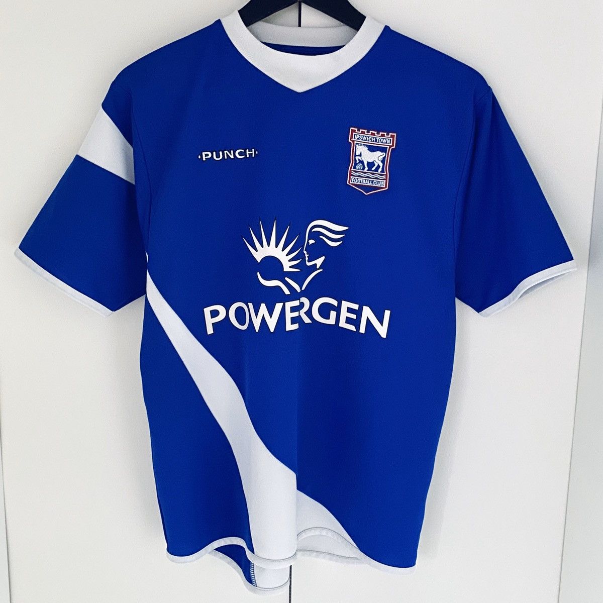 Vintage 2003 2005 Ipswich Town Punch Home Vintage Soccer Jersey Size US S / EU 44-46 / 1 - 3 Thumbnail