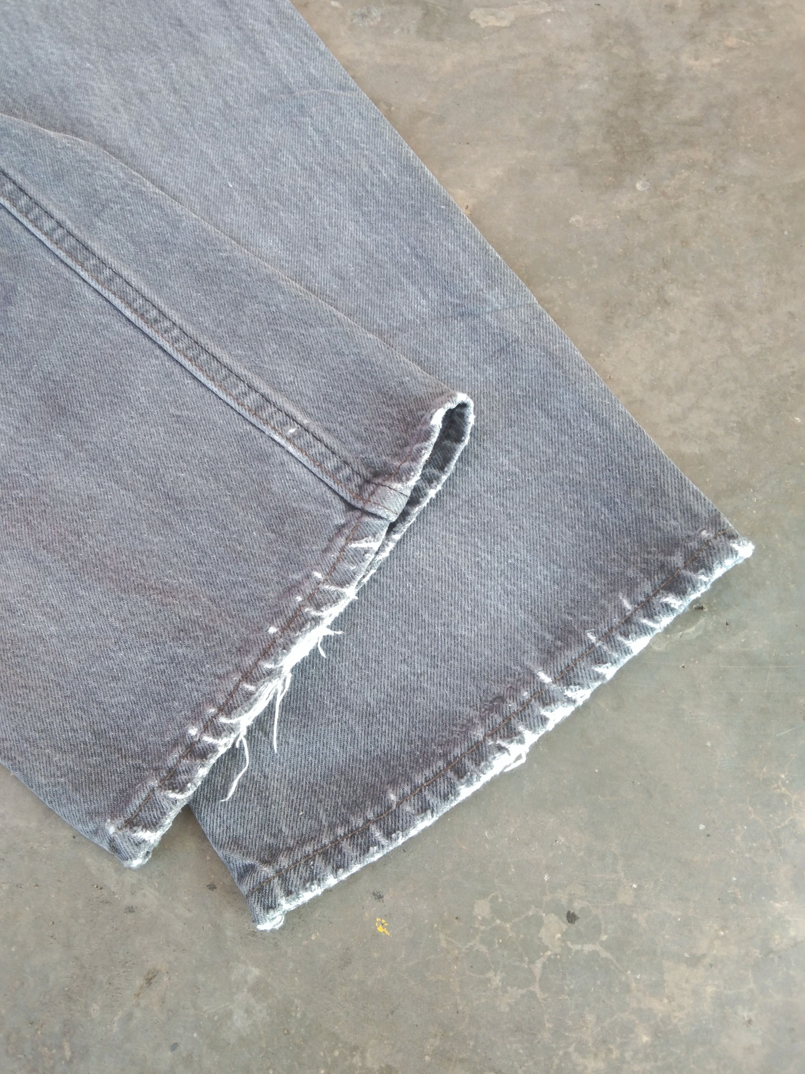 Levi's 80s Vintage Levi's 501 Grey Made In USA Jeans34x33 Size US 34 / EU 50 - 3 Thumbnail