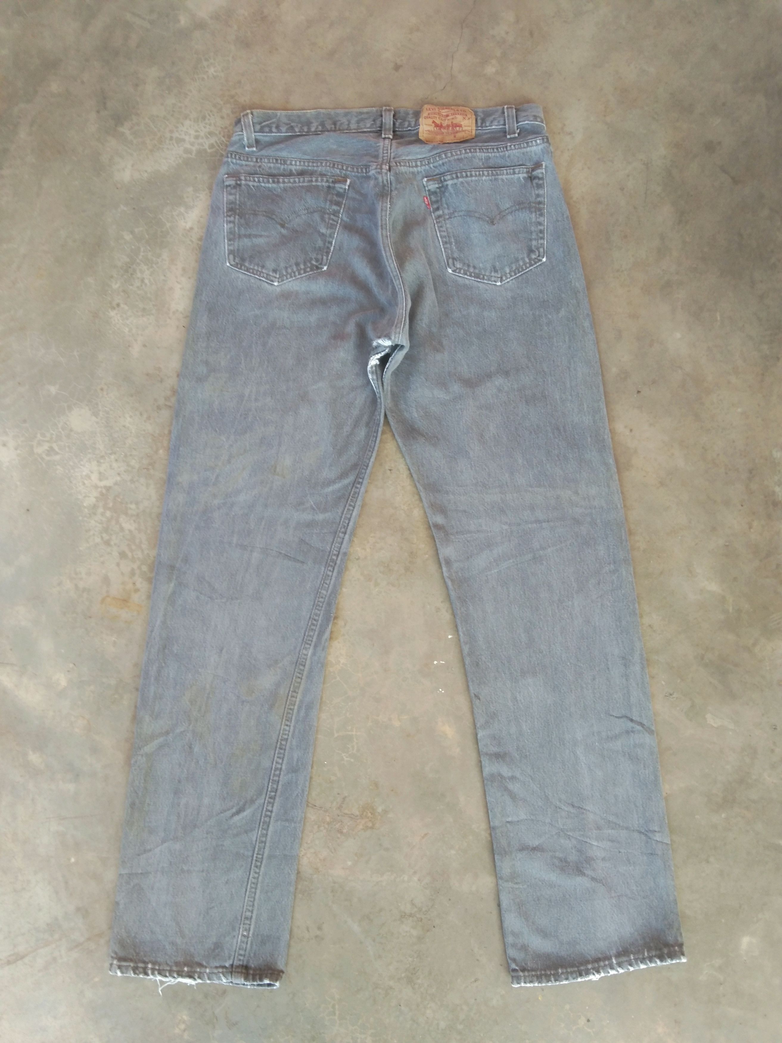 Levi's 80s Vintage Levi's 501 Grey Made In USA Jeans34x33 Size US 34 / EU 50 - 2 Thumbnail