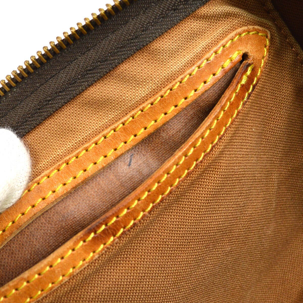 Louis Vuitton Monogram 40 Speedy Duffle Bag Size ONE SIZE - 6 Thumbnail