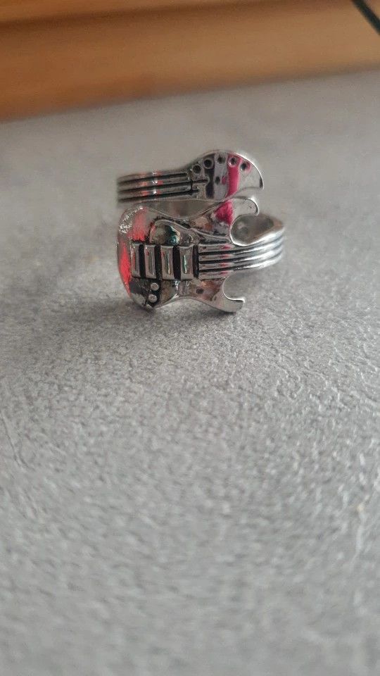 Jewelry Guitar Ring Size ONE SIZE - 2 Thumbnail