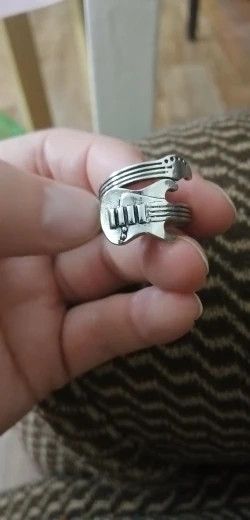 Jewelry Guitar Ring Size ONE SIZE - 1 Thumbnail