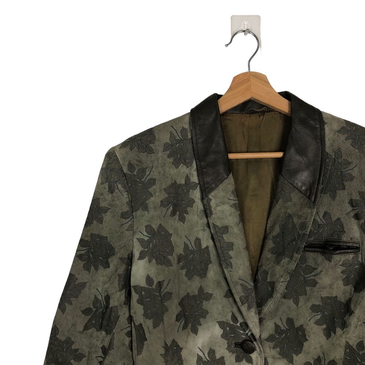 Japanese Brand VINTAGE SOFT LEATHER JACKET FLOWER FULL PRINT Size US S / EU 44-46 / 1 - 6 Thumbnail
