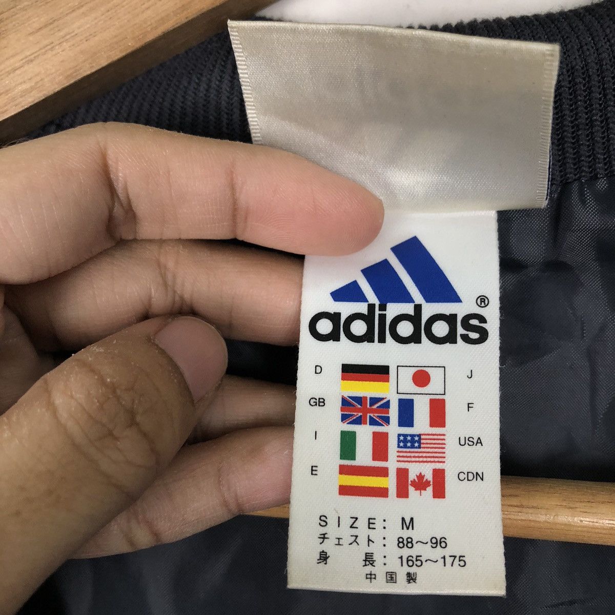Adidas VINTAGE ADIDAS SURVIVAL JACKET BOMBER DESIGN STYLE Size US M / EU 48-50 / 2 - 13 Thumbnail