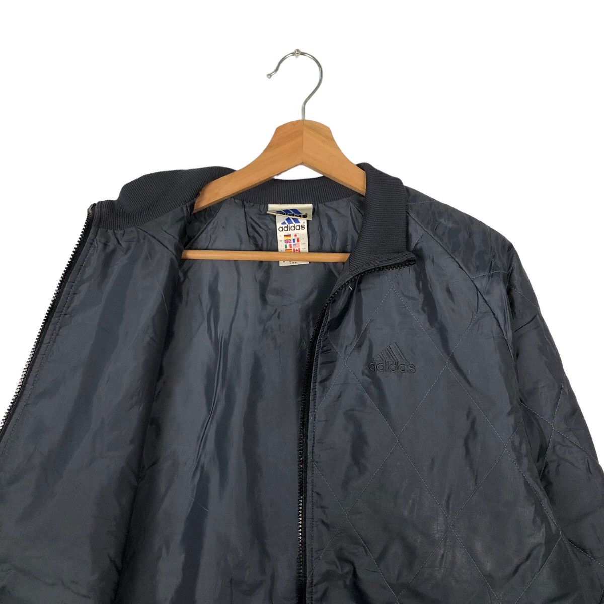 Adidas VINTAGE ADIDAS SURVIVAL JACKET BOMBER DESIGN STYLE Size US M / EU 48-50 / 2 - 9 Thumbnail