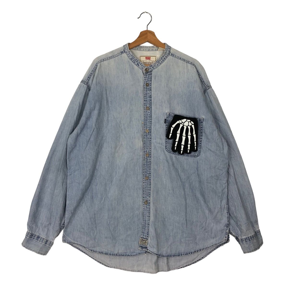 Levi's VINTAGE COWBOY CHAMBRAY DENIM LEVI’S SHIRT BUTTON UPS Size US XL / EU 56 / 4 - 1 Thumbnail