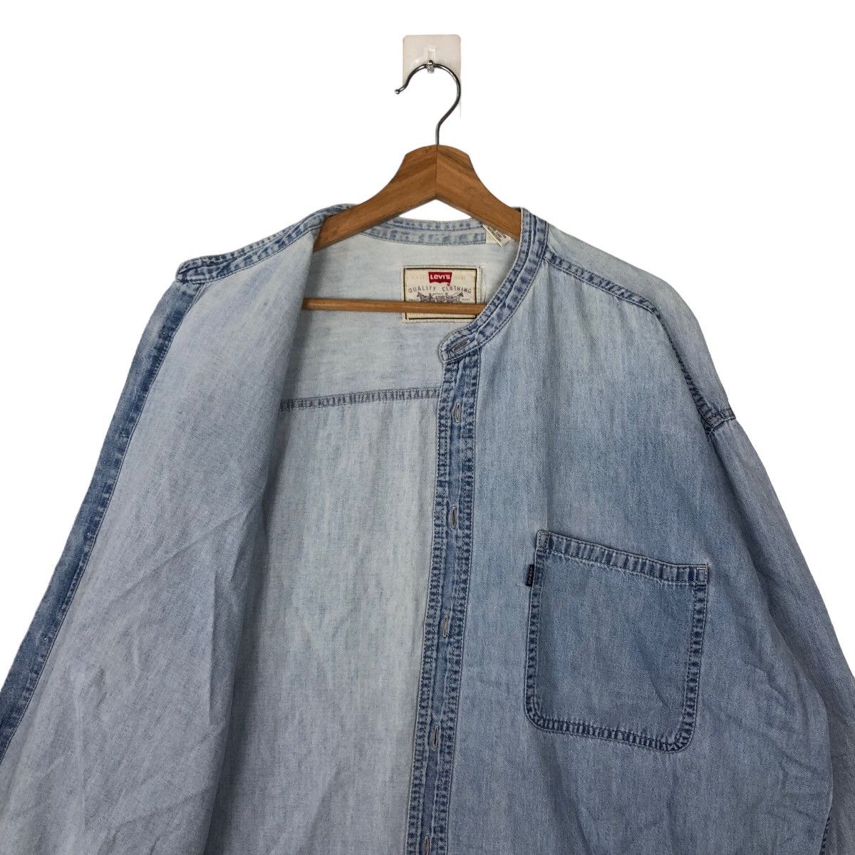 Levi's VINTAGE COWBOY CHAMBRAY DENIM LEVI’S SHIRT BUTTON UPS Size US XL / EU 56 / 4 - 9 Thumbnail