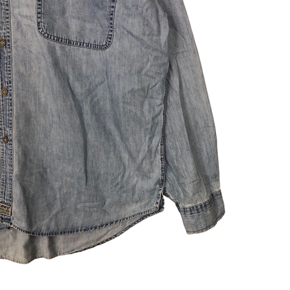 Levi's VINTAGE COWBOY CHAMBRAY DENIM LEVI’S SHIRT BUTTON UPS Size US XL / EU 56 / 4 - 4 Thumbnail