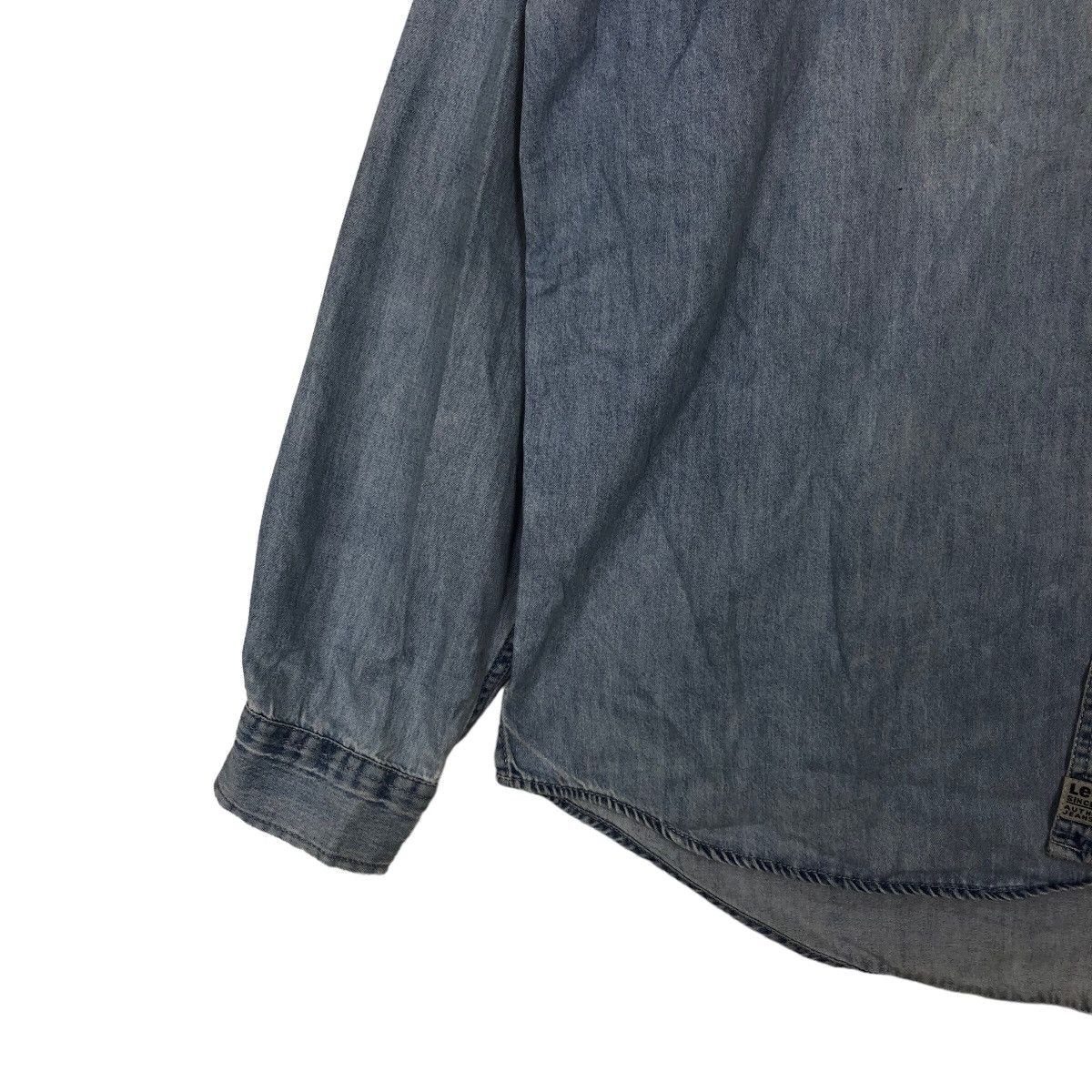 Levi's VINTAGE COWBOY CHAMBRAY DENIM LEVI’S SHIRT BUTTON UPS Size US XL / EU 56 / 4 - 3 Thumbnail