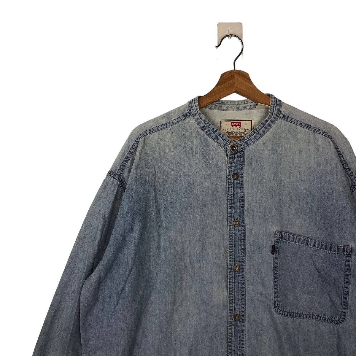 Levi's VINTAGE COWBOY CHAMBRAY DENIM LEVI’S SHIRT BUTTON UPS Size US XL / EU 56 / 4 - 6 Thumbnail