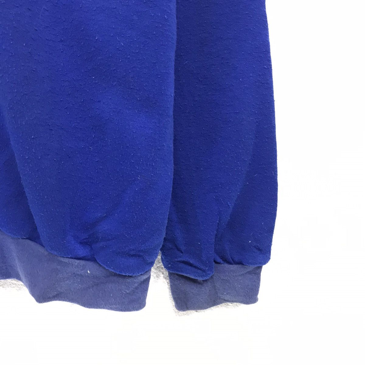 Disney × Japanese Brand × Vintage Vintage Sweatshirt Crewneck Biglogo Disneyland Size US M / EU 48-50 / 2 - 6 Thumbnail