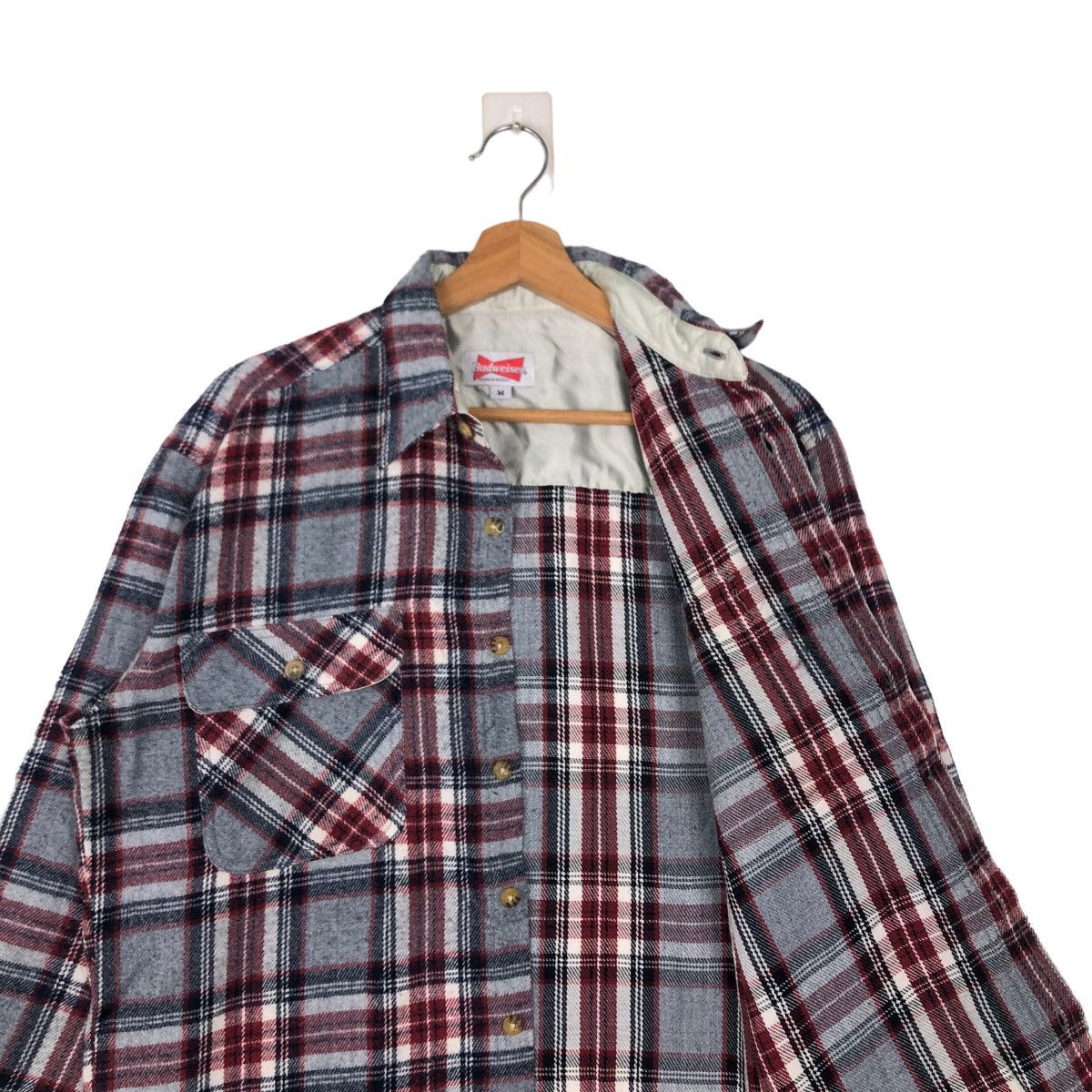 Japanese Brand VINTAGE FLANNEL JACKET BUDWEISER TARTAN DESIGN JAPAN MADE Size US M / EU 48-50 / 2 - 9 Thumbnail