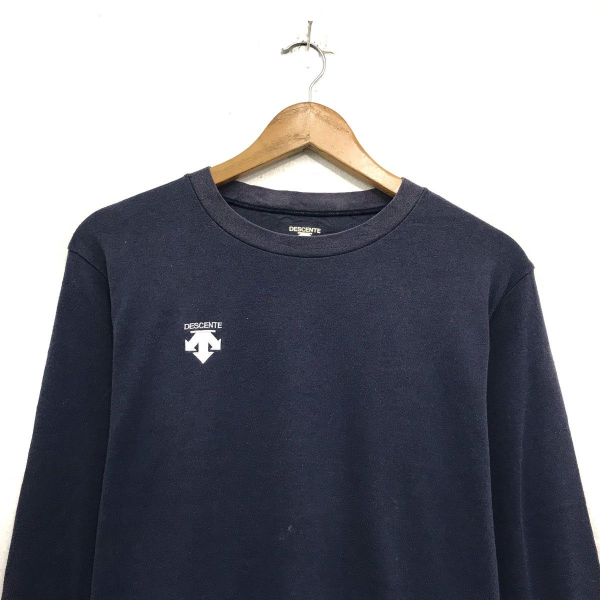 Descente × Japanese Brand × Vintage Vintage Descente Sweatshirt Crewneck Embroidered Logo Size US M / EU 48-50 / 2 - 3 Thumbnail