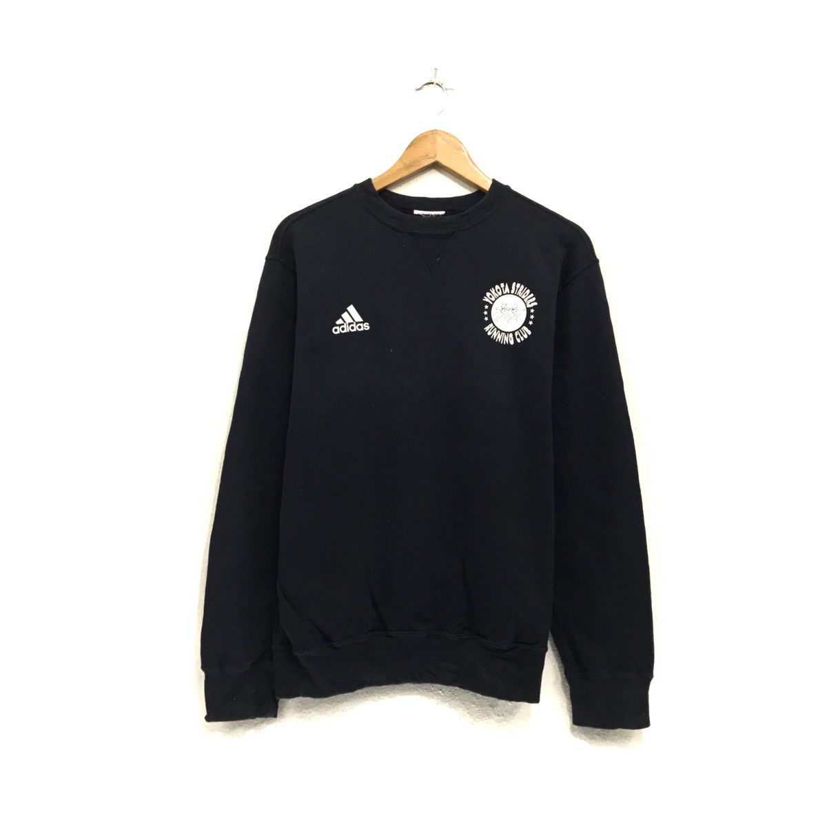 Adidas × Vintage Vintage Adidas Marathon Yokota Striders Running Club Japan Size US M / EU 48-50 / 2 - 2 Thumbnail