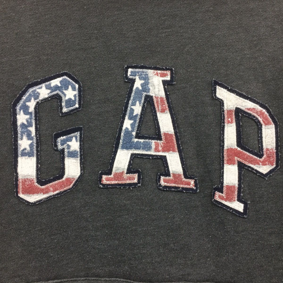 Gap × Japanese Brand × Vintage Vintage GAP Hoodie Sweashirt Big Logo Embroidery GAP Size US M / EU 48-50 / 2 - 2 Thumbnail