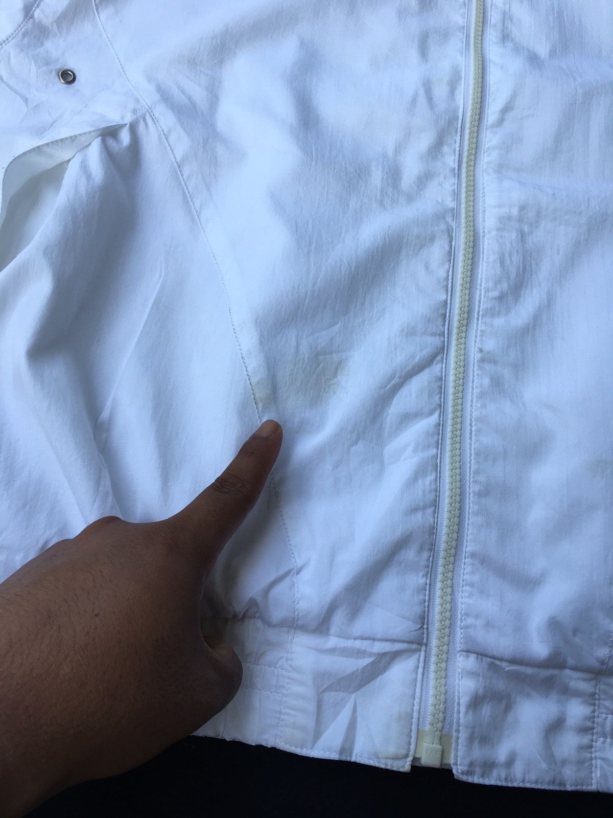 Lacoste Vintage Lacoste Big Logo White Windbreaker/ Jacket Size US M / EU 48-50 / 2 - 16 Thumbnail