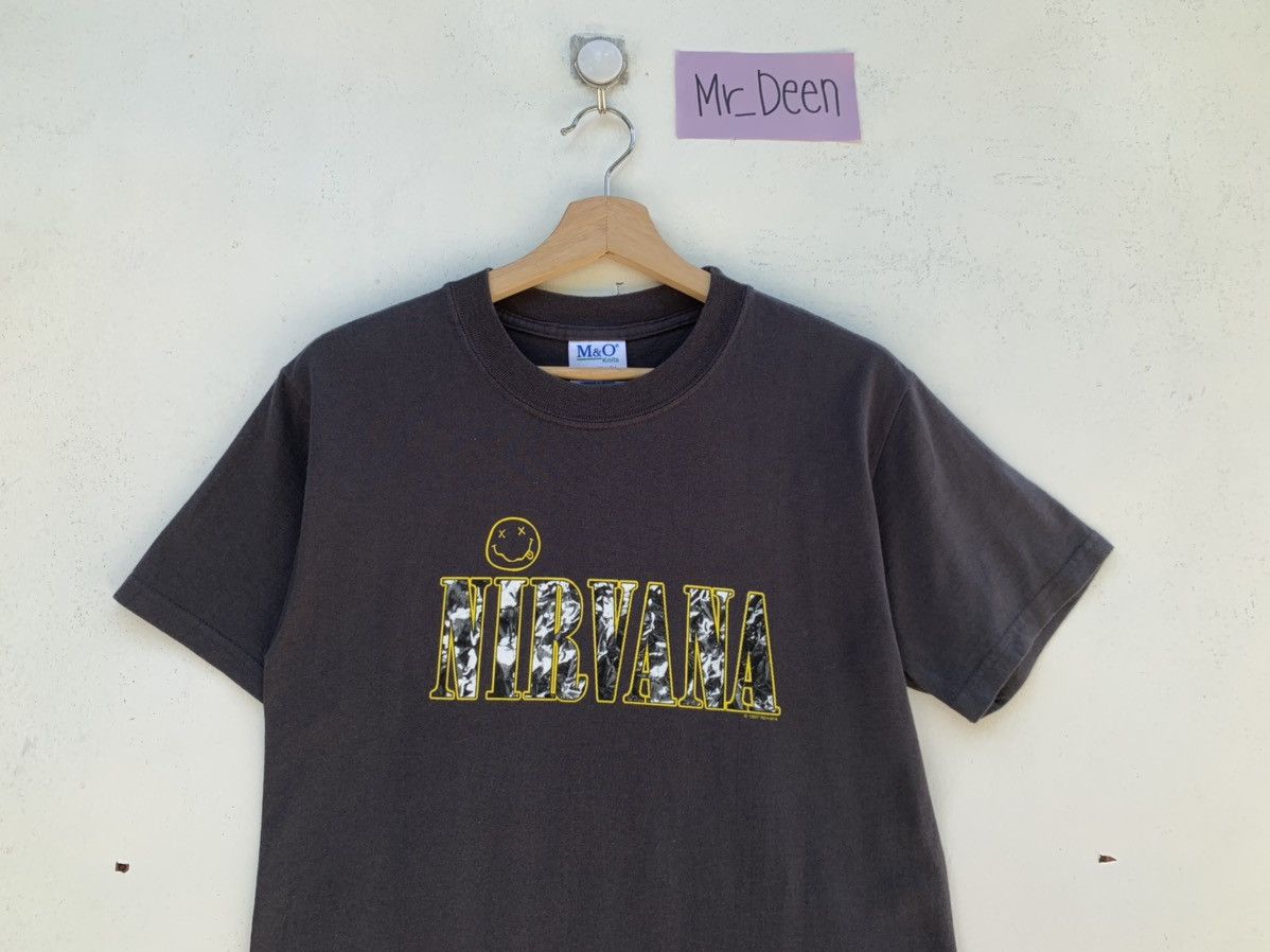 image of Band Tees x Nirvana Vintage Early 2000S Nirvana Spellout Smiley Face T-Shirt in Grey (Size Small)