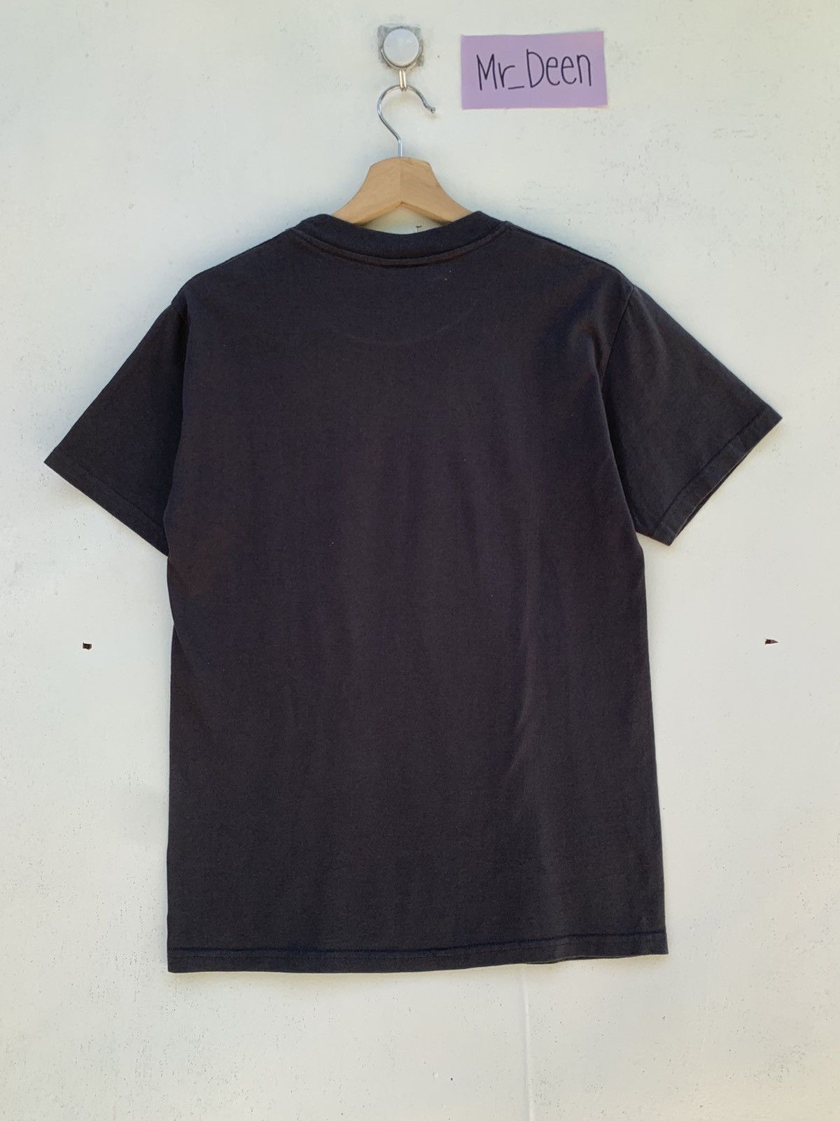 Nirvana Vintage Early 2000s Nirvana Spellout Smiley Face T-shirt Size US S / EU 44-46 / 1 - 14 Thumbnail