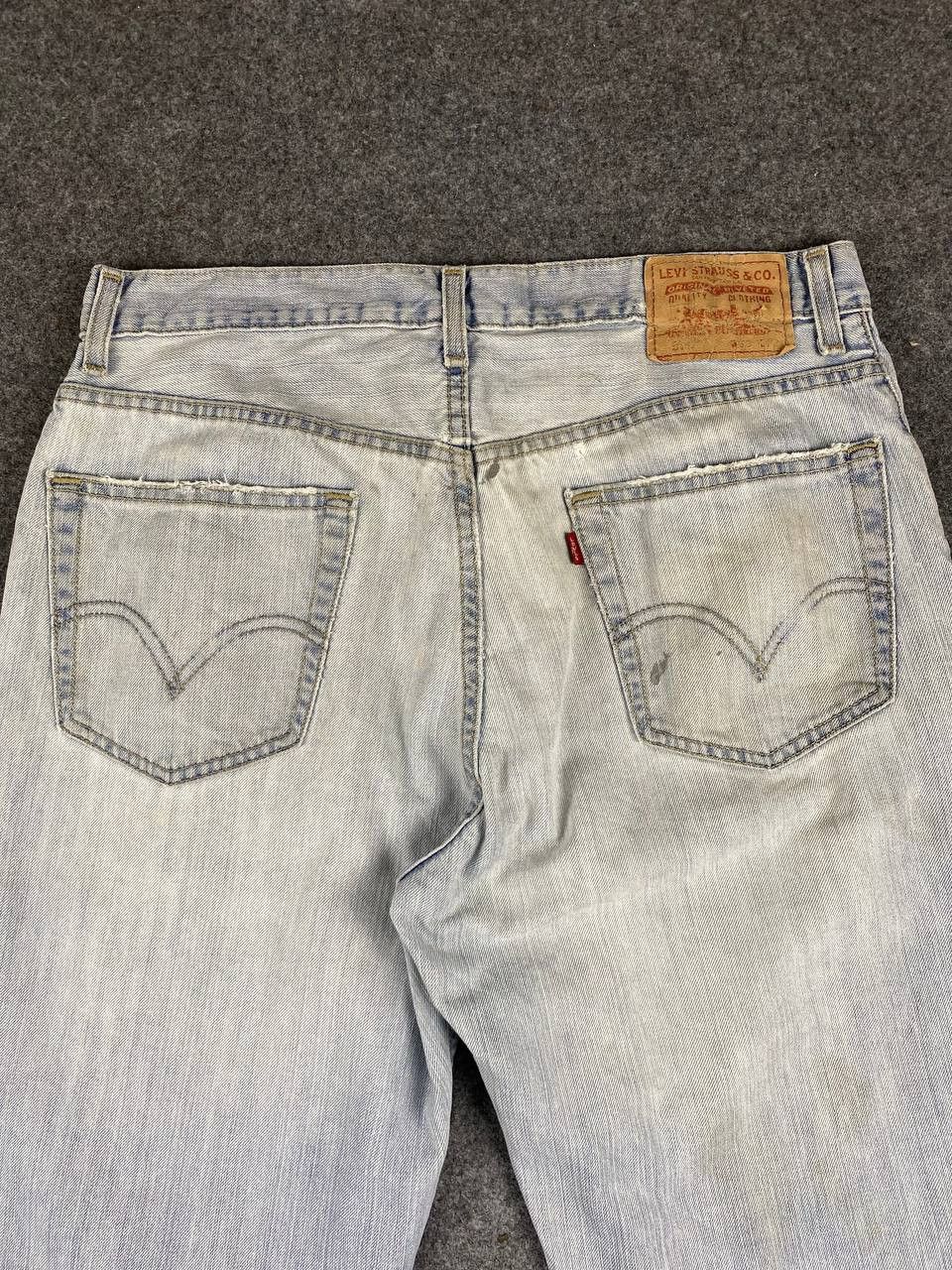 Levi's vintage levis 559 relaxed fit lightwash denim Size US 35 - 3 Thumbnail