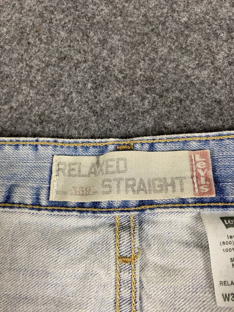 Levi's vintage levis 559 relaxed fit lightwash denim Size US 35 - 12 Thumbnail