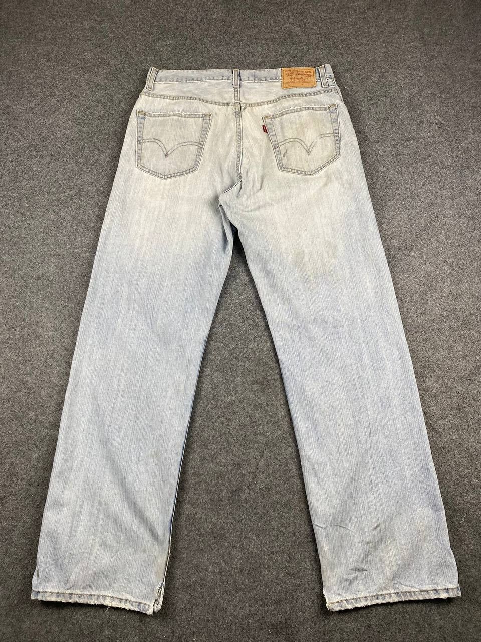 Levi's vintage levis 559 relaxed fit lightwash denim Size US 35 - 1 Thumbnail