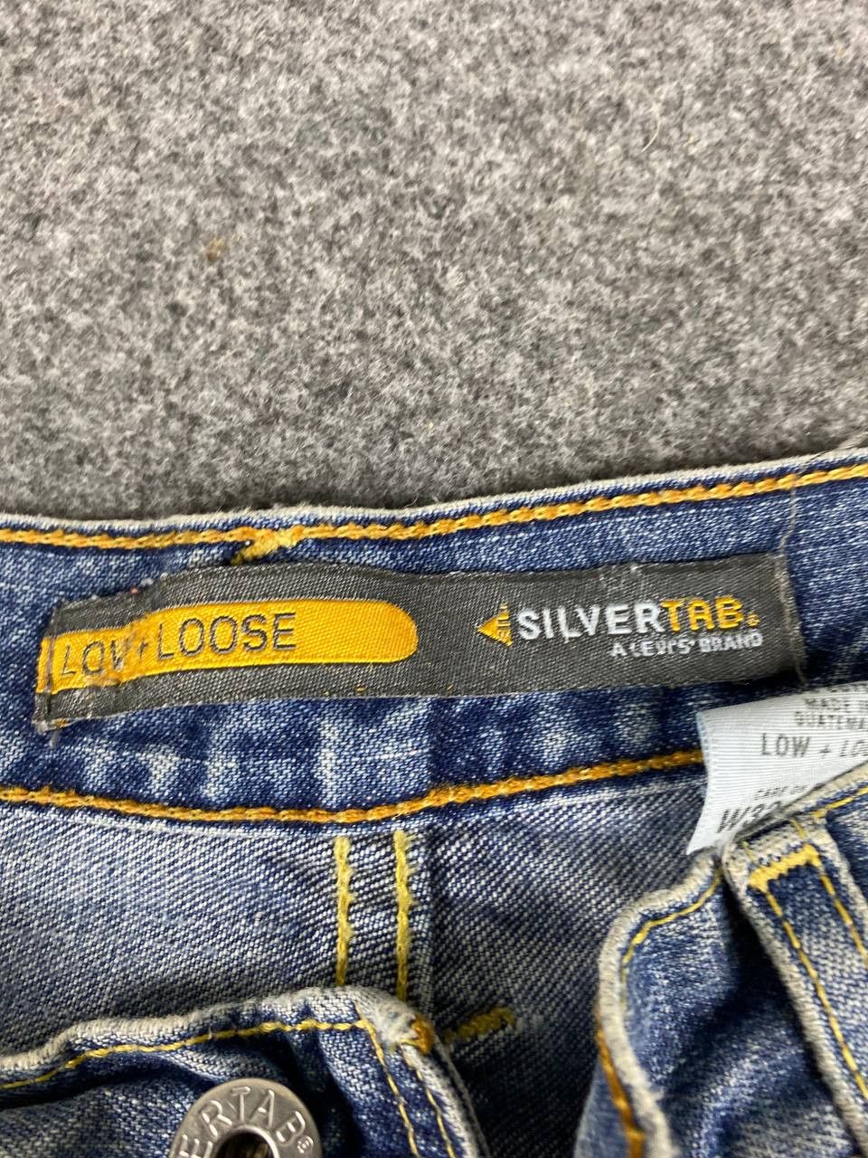 Levi's vintage levis silvertab baggy distressed denim Size US 36 / EU 52 - 14 Thumbnail