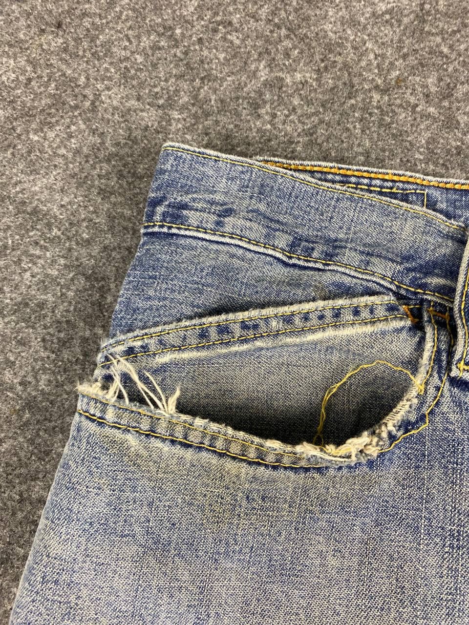Levi's vintage levis silvertab baggy distressed denim Size US 36 / EU 52 - 12 Thumbnail