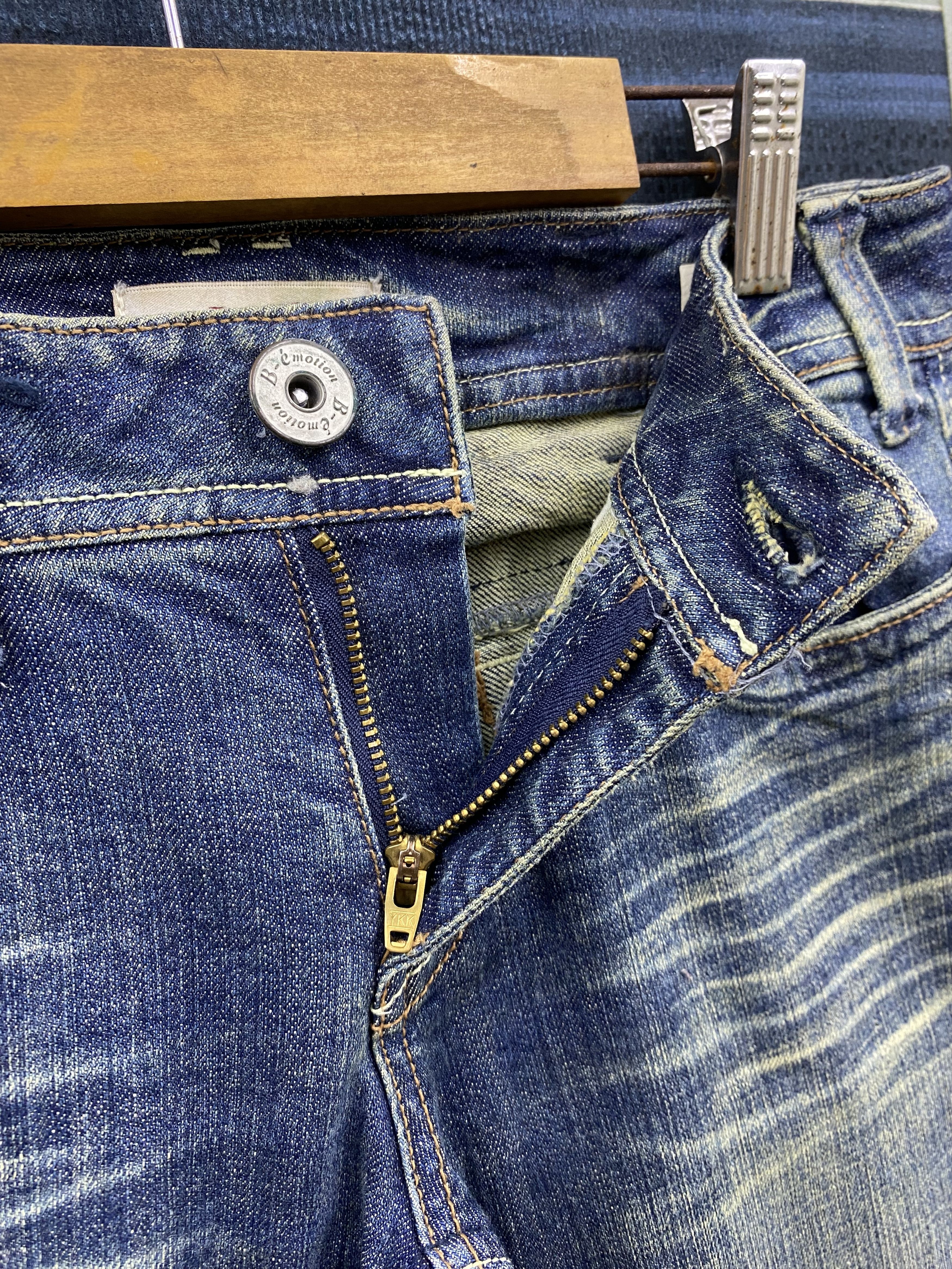 Japanese Brand × Vintage Japanese Brand B-Emotion Faded Blue Flare Denim Jean Size US 29 - 9 Thumbnail