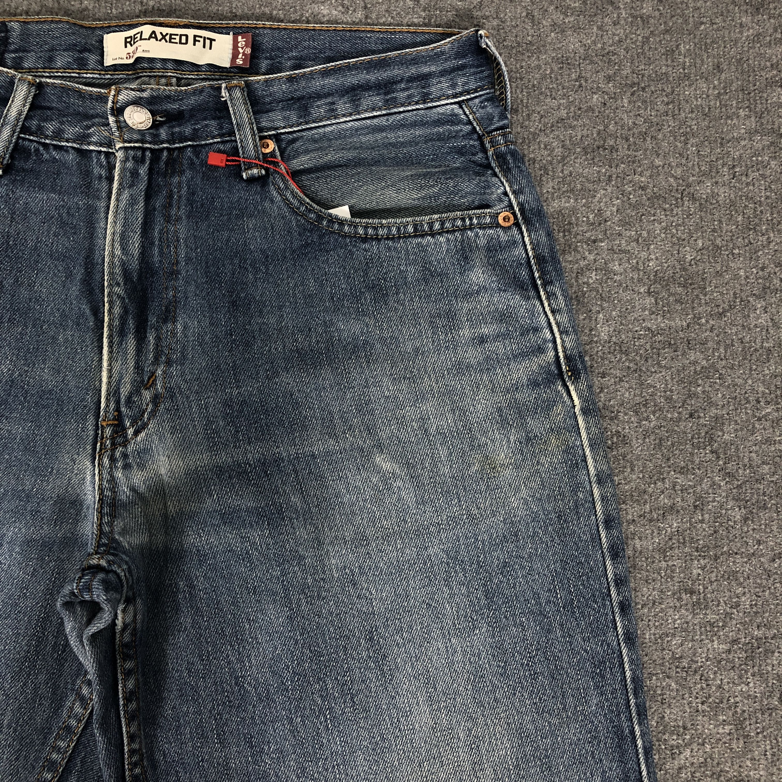 Levi's Vintage Y2k Levi's 550 Relaxed Fit Faded Blue Denim Jean Size US 32 / EU 48 - 8 Thumbnail