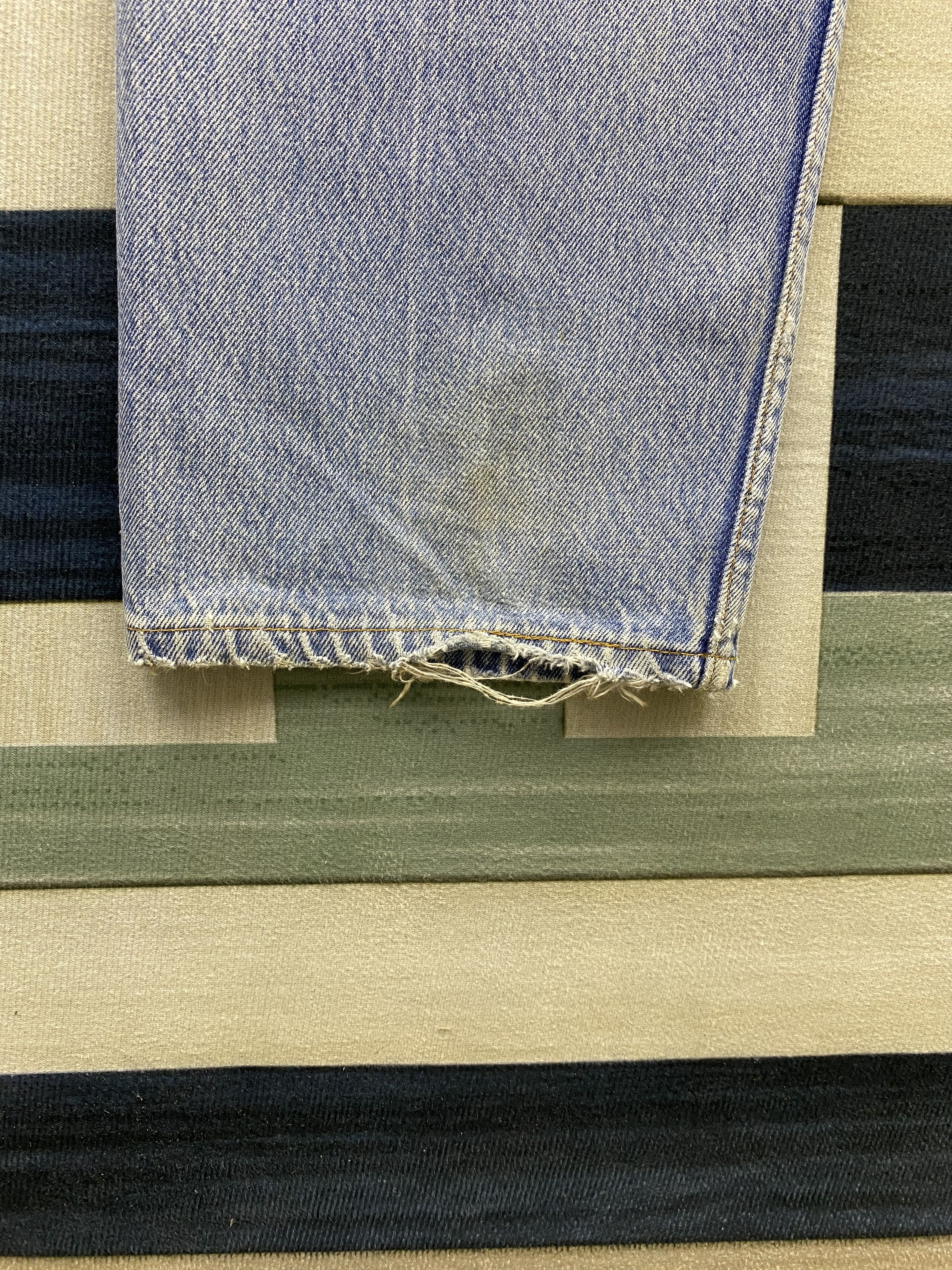 Levi's Vintage Levi's 501 Distress Dirty Faded Blue Jean Size US 34 / EU 50 - 18 Thumbnail