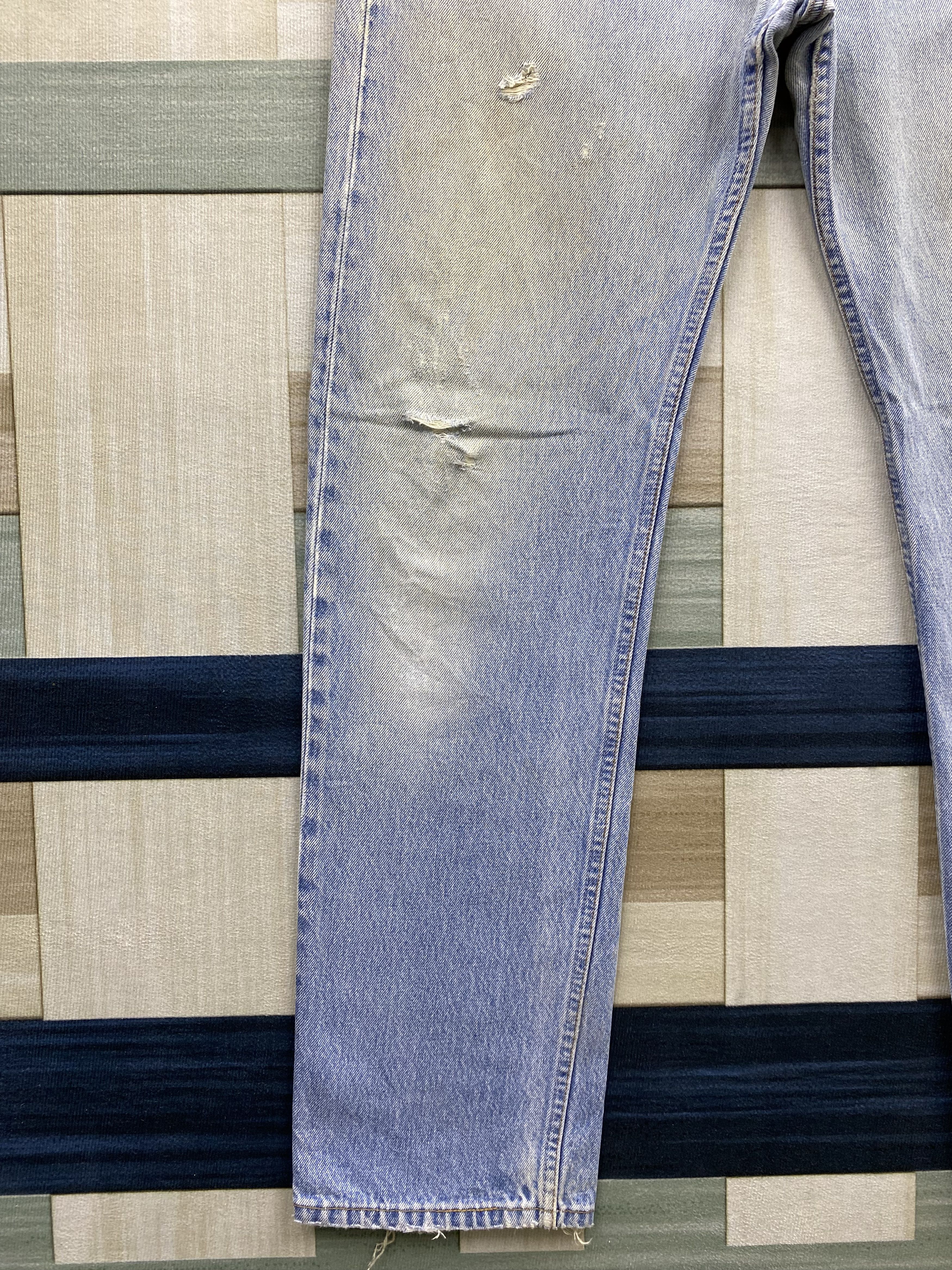 Levi's Vintage Levi's 501 Distress Dirty Faded Blue Jean Size US 34 / EU 50 - 8 Thumbnail