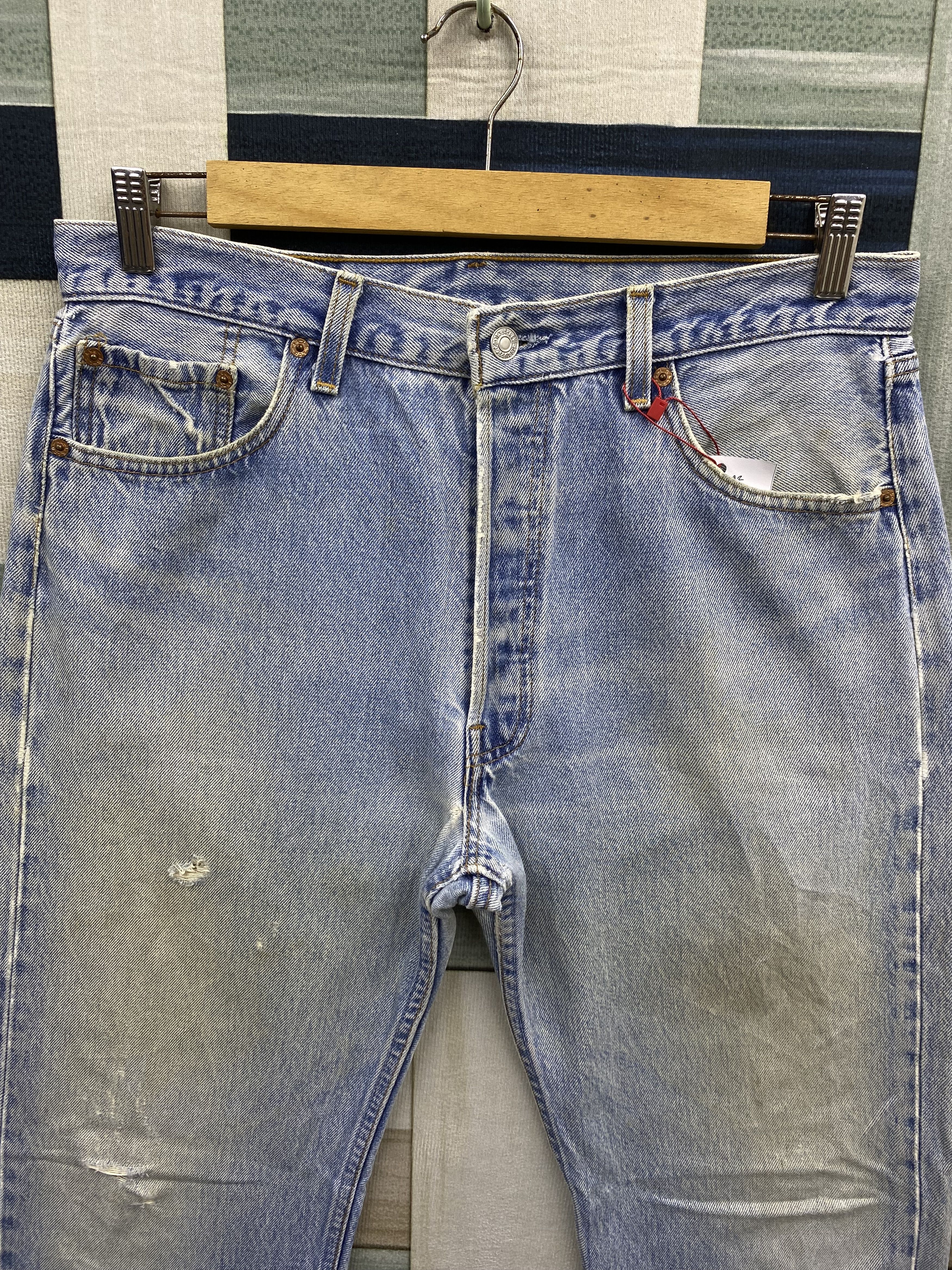 Levi's Vintage Levi's 501 Distress Dirty Faded Blue Jean Size US 34 / EU 50 - 3 Thumbnail