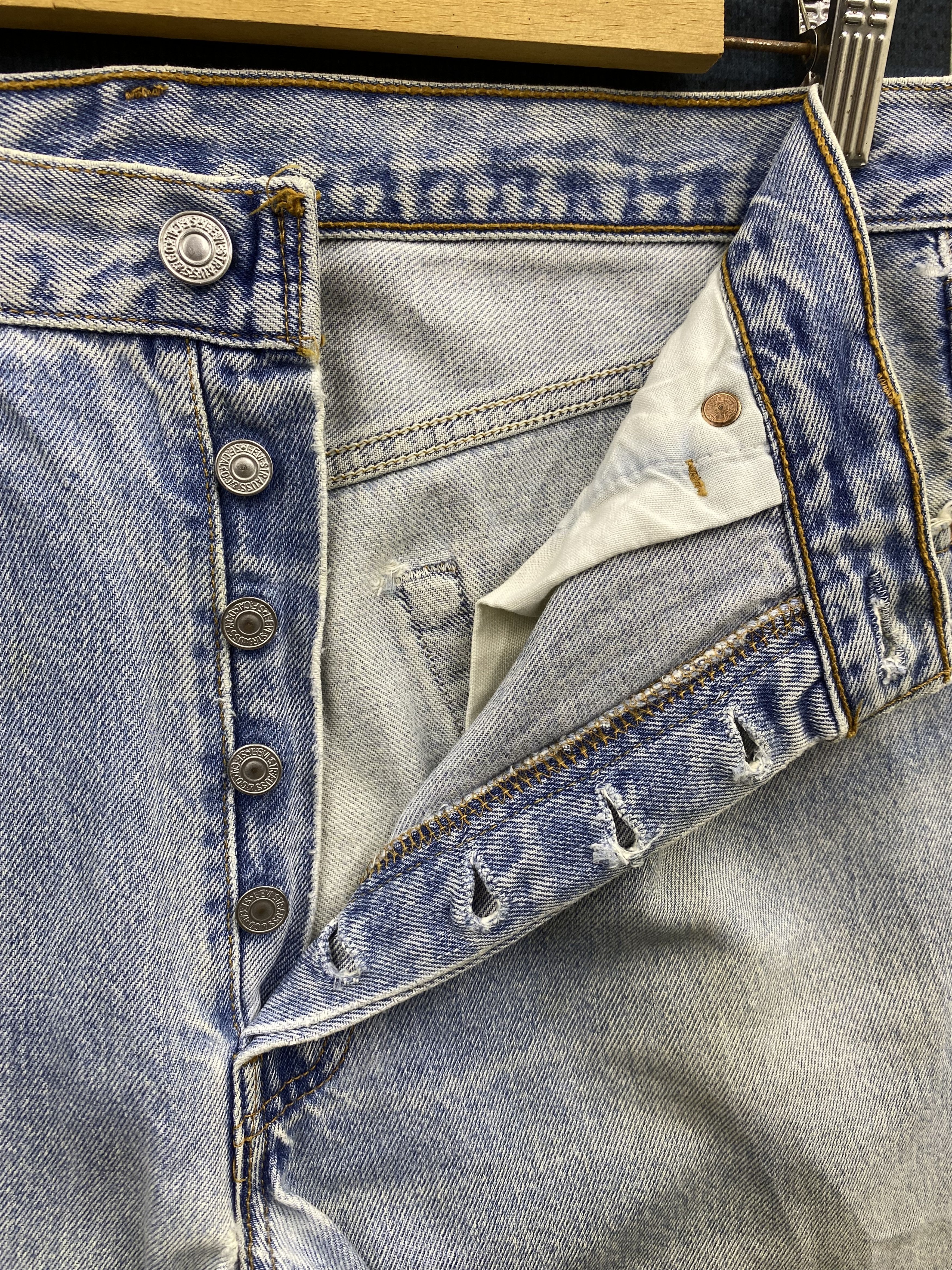 Levi's Vintage Levi's 501 Distress Dirty Faded Blue Jean Size US 34 / EU 50 - 13 Thumbnail
