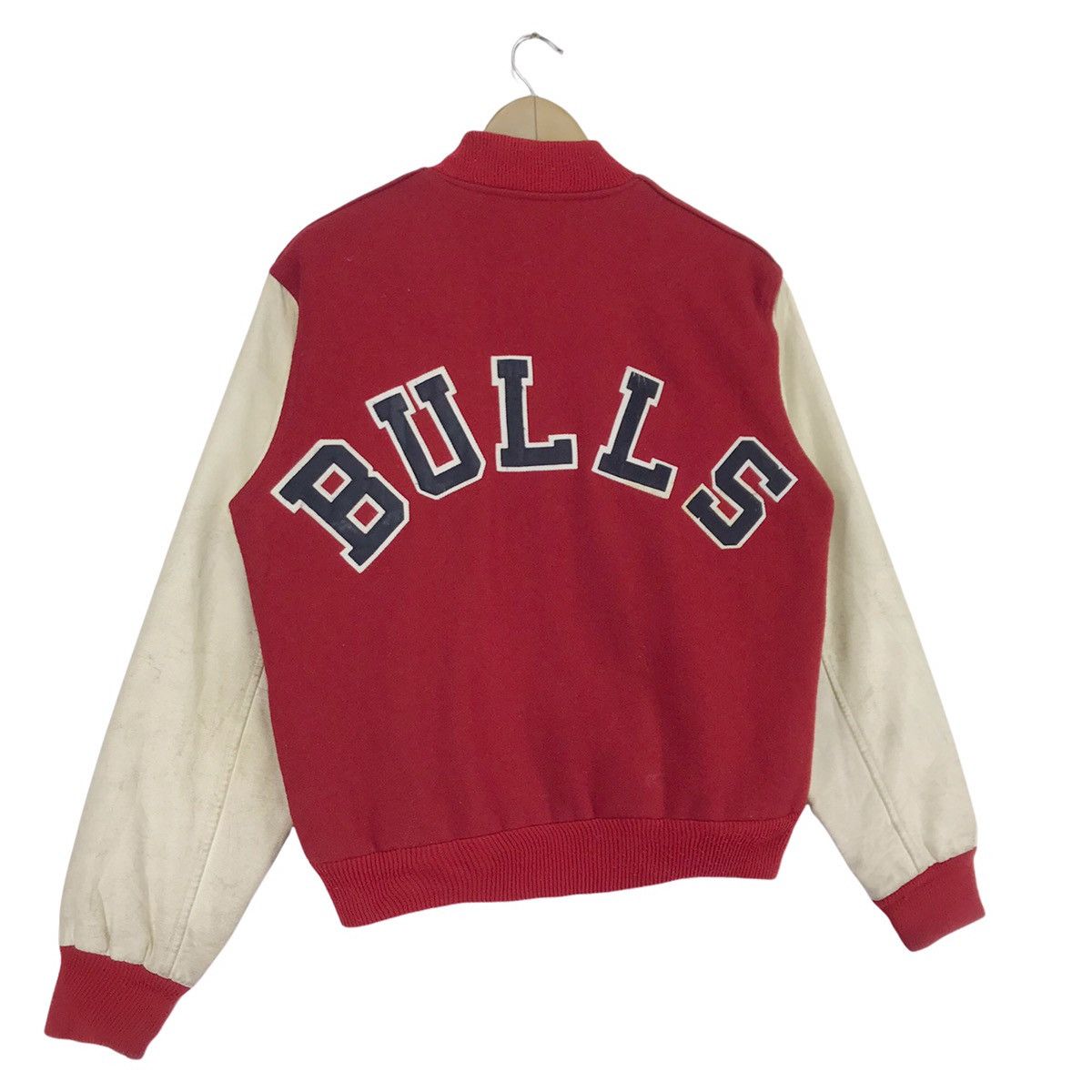 Chalk Line × NBA 90s Chicago Bulls Varsity Size US M / EU 48-50 / 2 - 8 Thumbnail