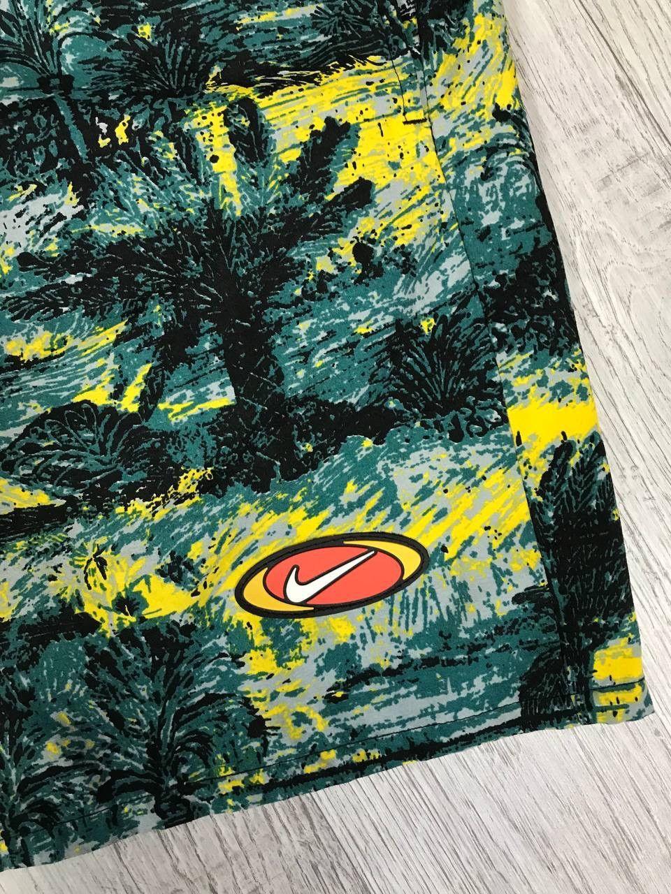 Nike Nike swoosh streetwear crazy shorts Size US 38 / EU 54 - 3 Thumbnail