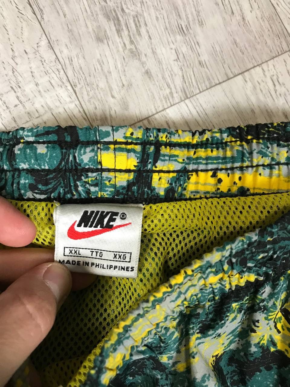 Nike Nike swoosh streetwear crazy shorts Size US 38 / EU 54 - 4 Thumbnail