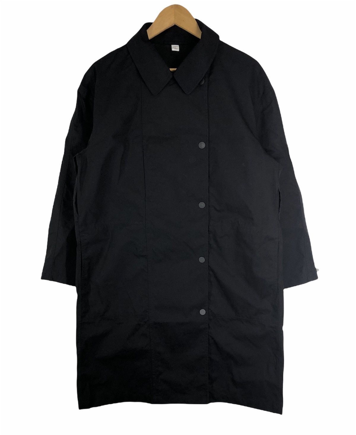 image of Christophe Lemaire x Uniqlo Uuuu Uniqlo Waterproof Long Jacket in Black, Men's (Size Large)