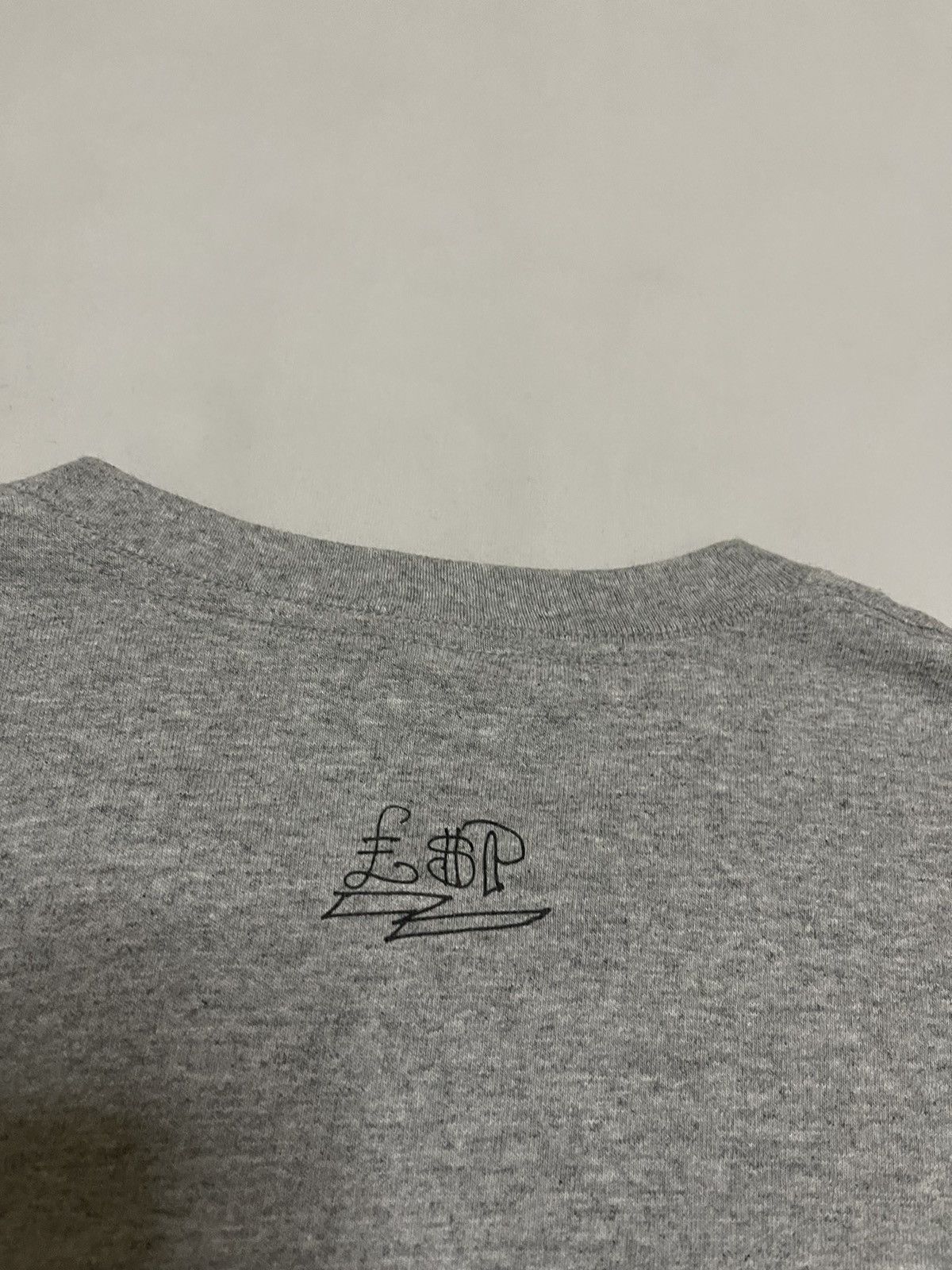 Supreme Supreme 10ss le scratch Perry photo tee grey ds Size US M / EU 48-50 / 2 - 6 Thumbnail