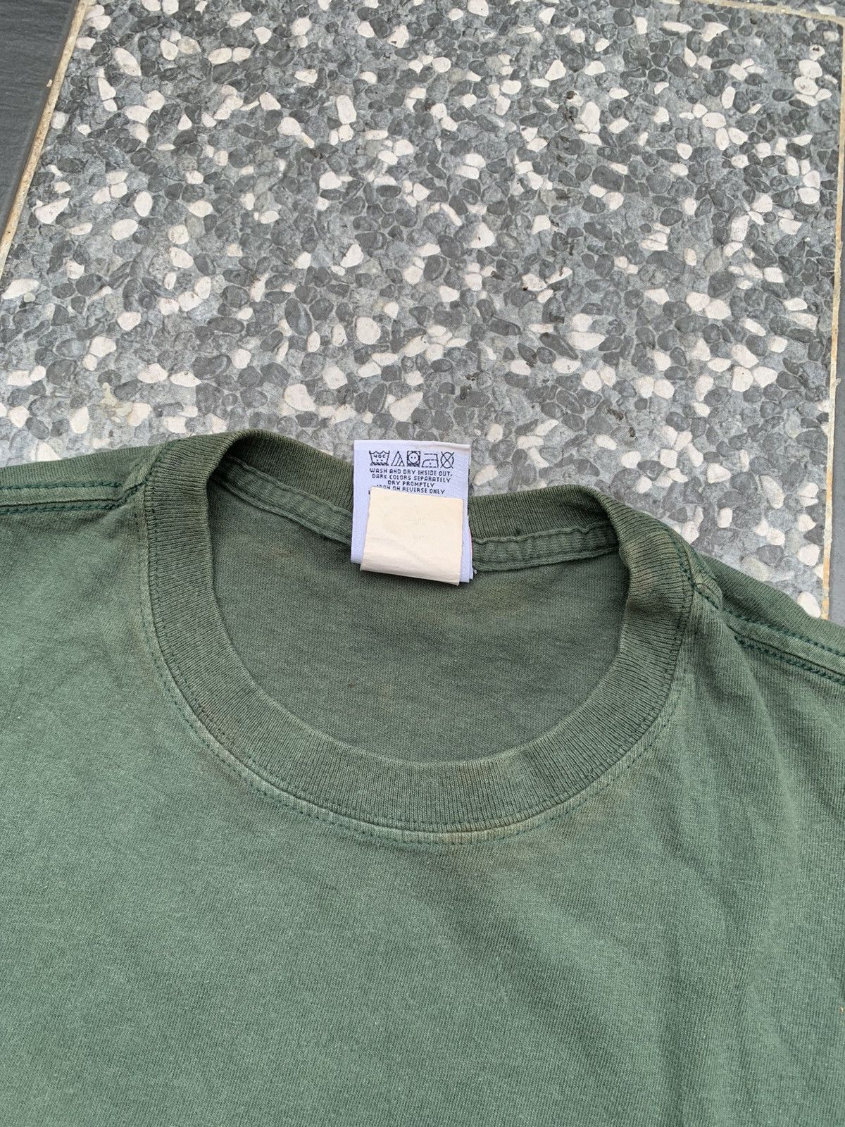 Tommy Hilfiger Vintage Tommy Hilfiger T- Shirt Size US L / EU 52-54 / 3 - 4 Thumbnail