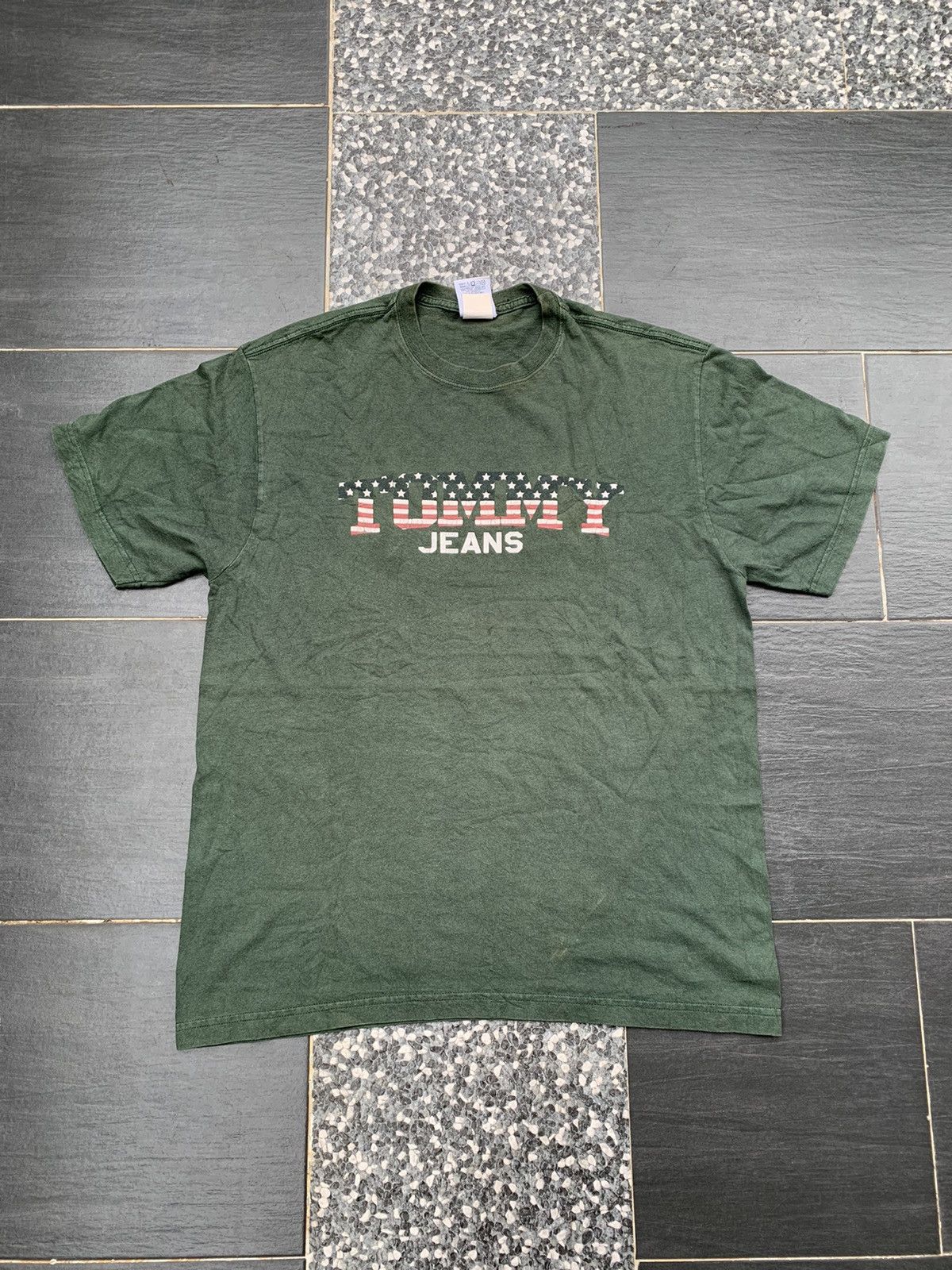 Vintage Tommy Hilfiger T- Shirt