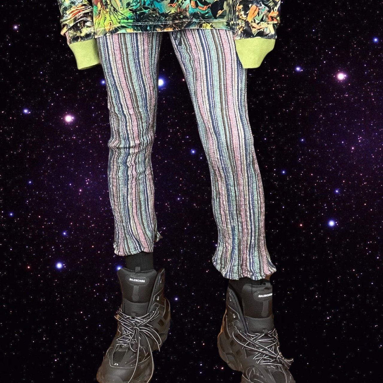 Urban Outfitters URBAN OUTFITTERS STRIPED MULTI COLORED PLEATED PANT SMALL Size 26" / US 2 / IT 38 - 1 Thumbnail