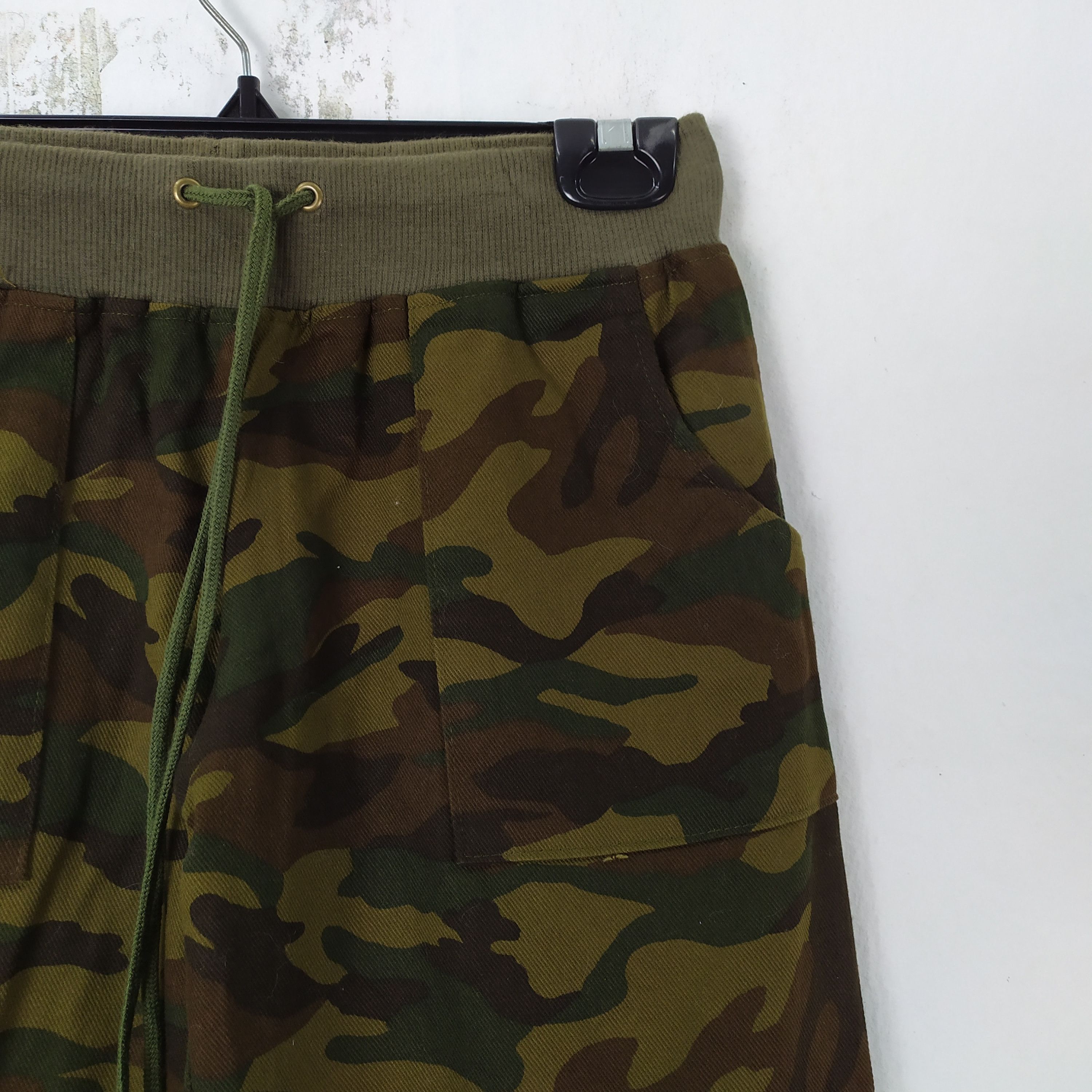 Japanese Brand JAPANES BRAND SPRING WAIST CAMO CARGO PANTS/TACTICAL PANTS Size US 26 / EU 42 - 6 Thumbnail