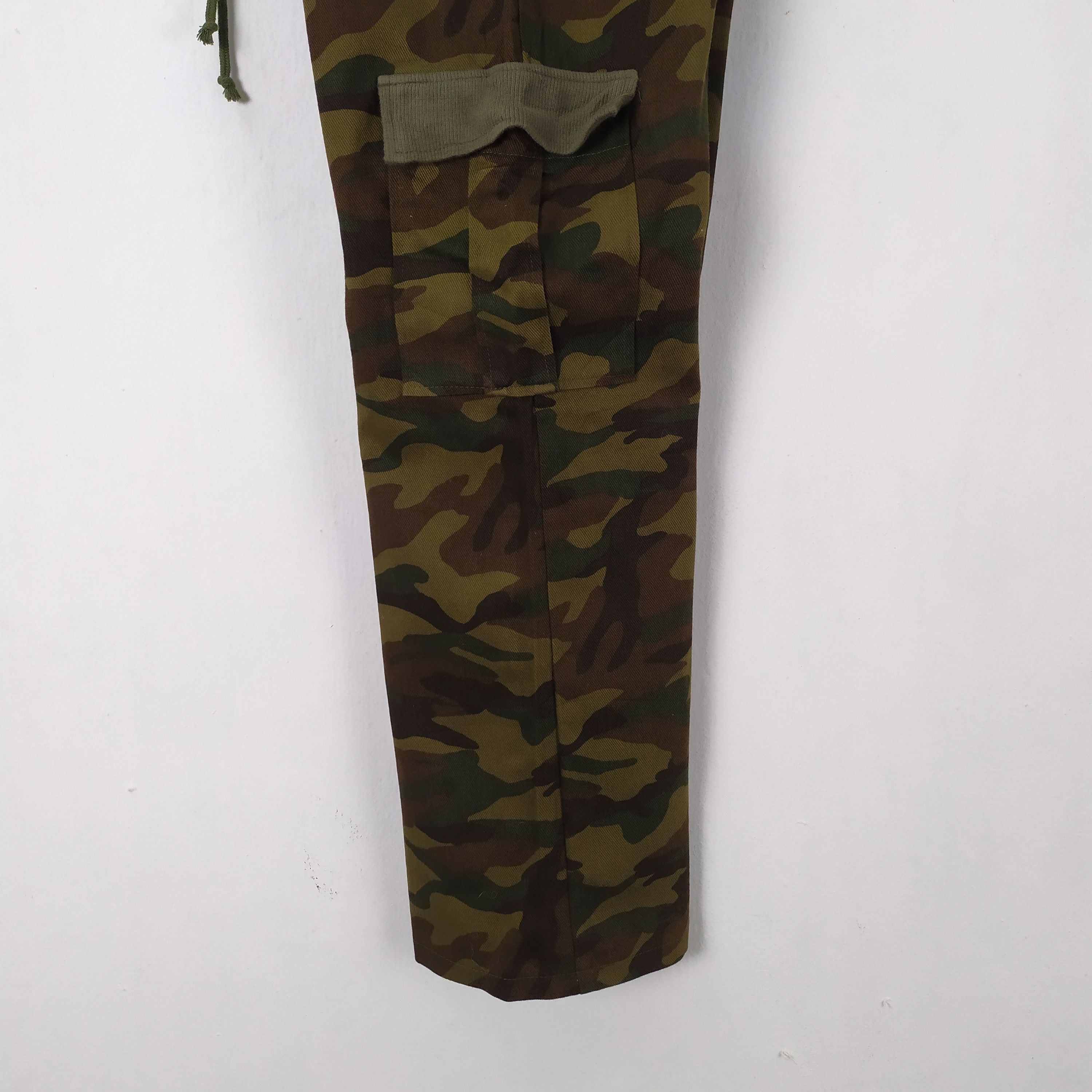 Japanese Brand JAPANES BRAND SPRING WAIST CAMO CARGO PANTS/TACTICAL PANTS Size US 26 / EU 42 - 12 Thumbnail
