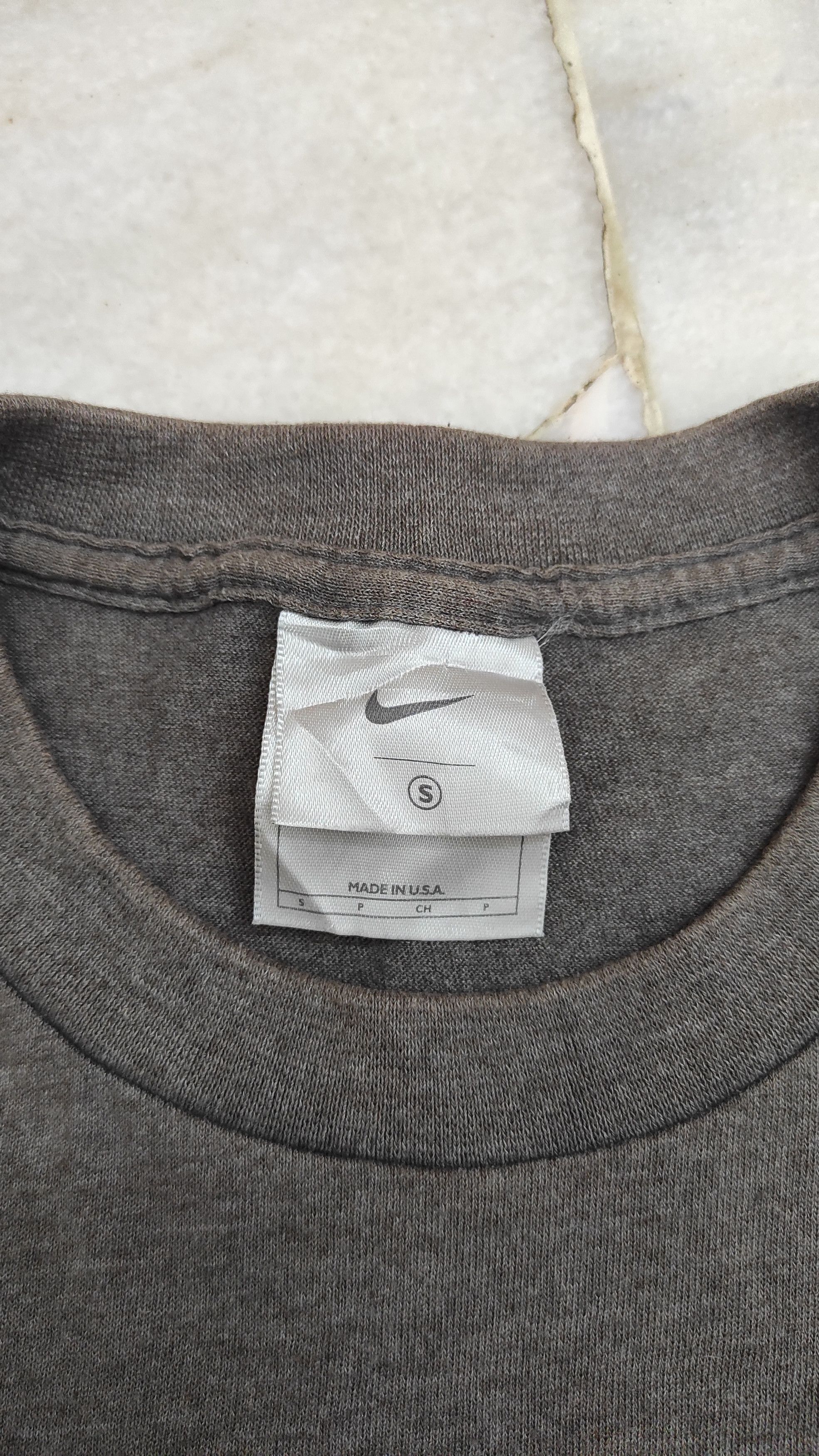 Nike Vintage 90s NIKE embroidered swoosh logo's pocket tee Size US S / EU 44-46 / 1 - 5 Thumbnail