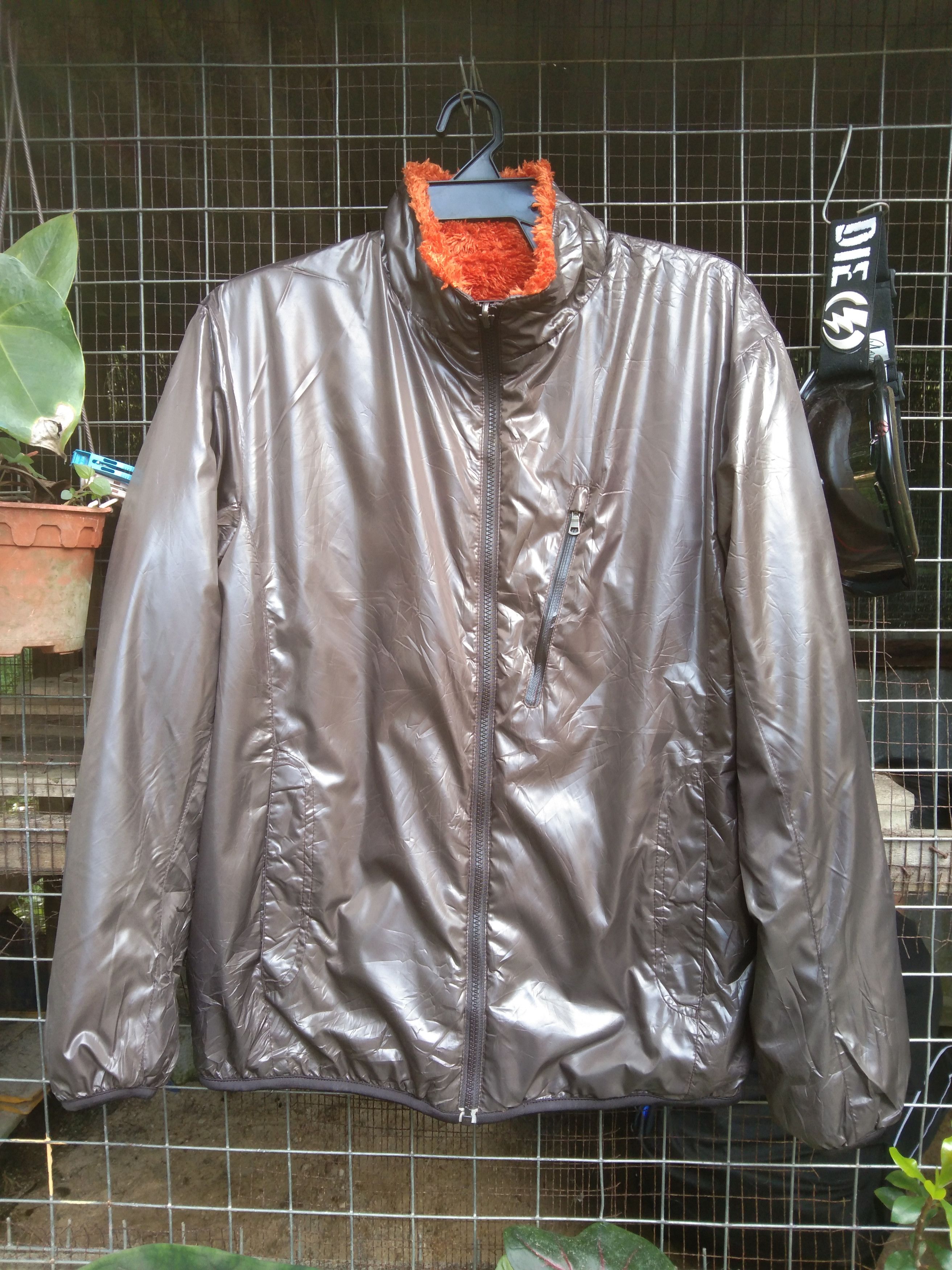 UNIQLO MEN'S REVERSIBLE JACKET