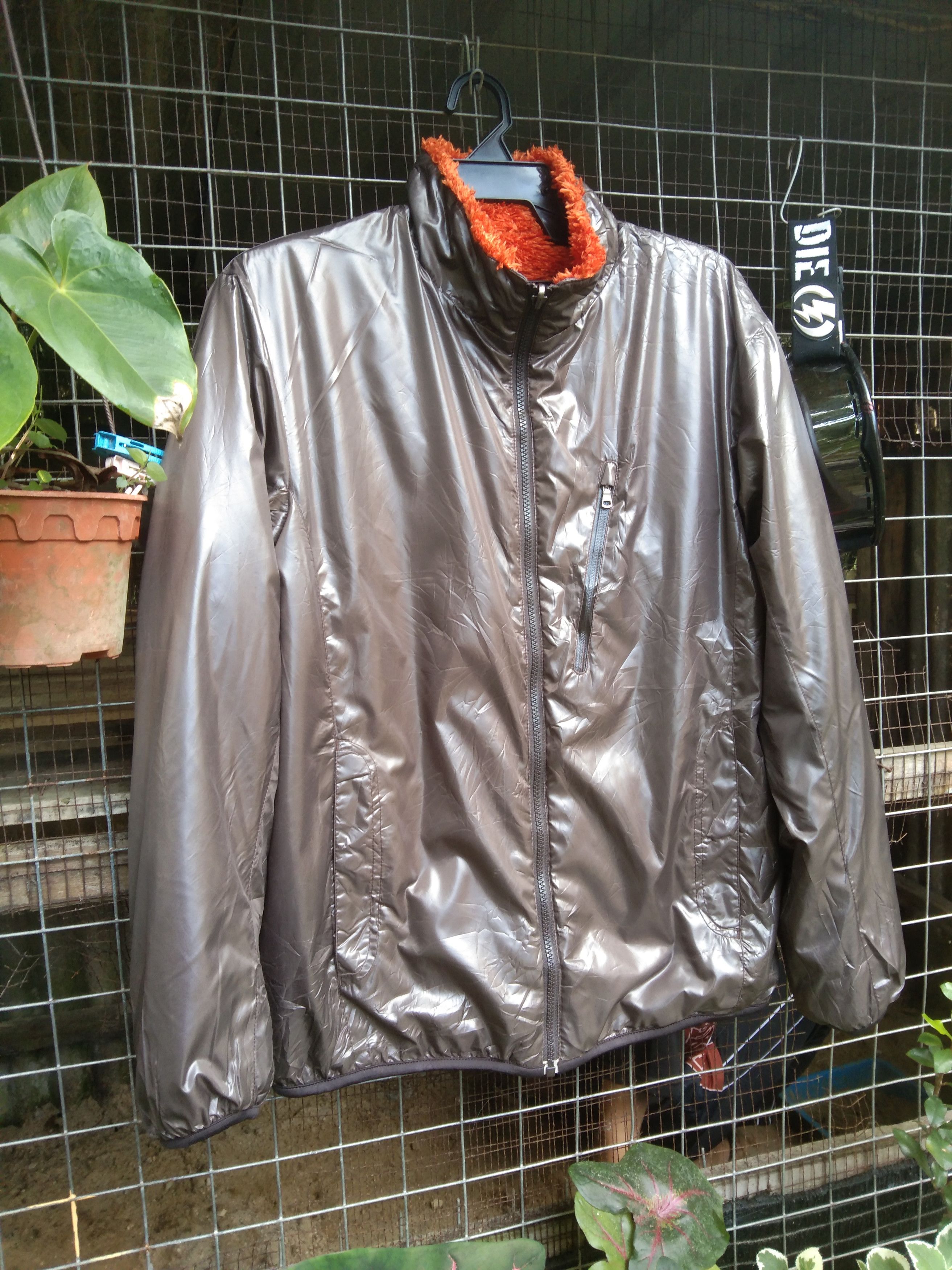 UNIQLO MEN'S REVERSIBLE JACKET